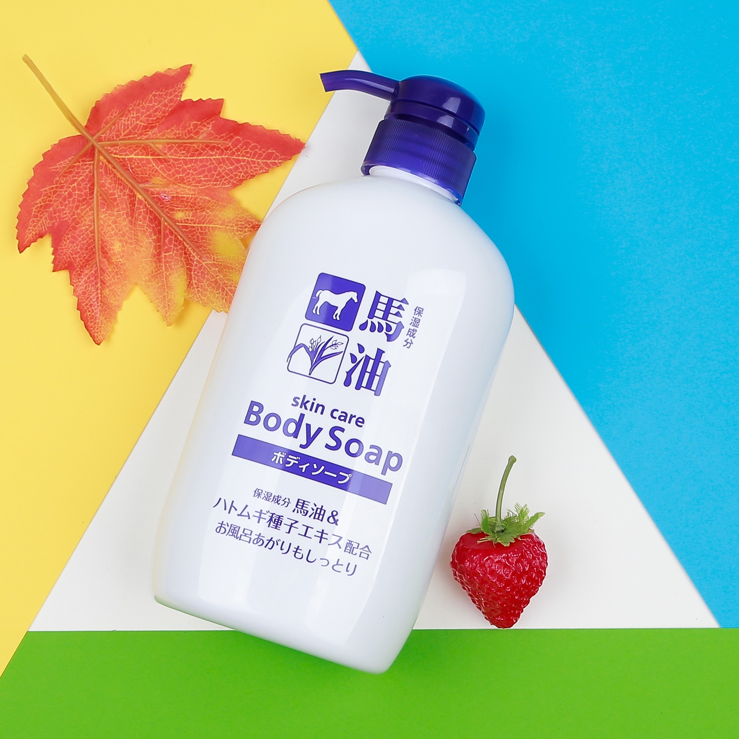 Sữa tắm sáng da Hatomugi hạt ý dĩ, dầu ngựa 600ml hình 1