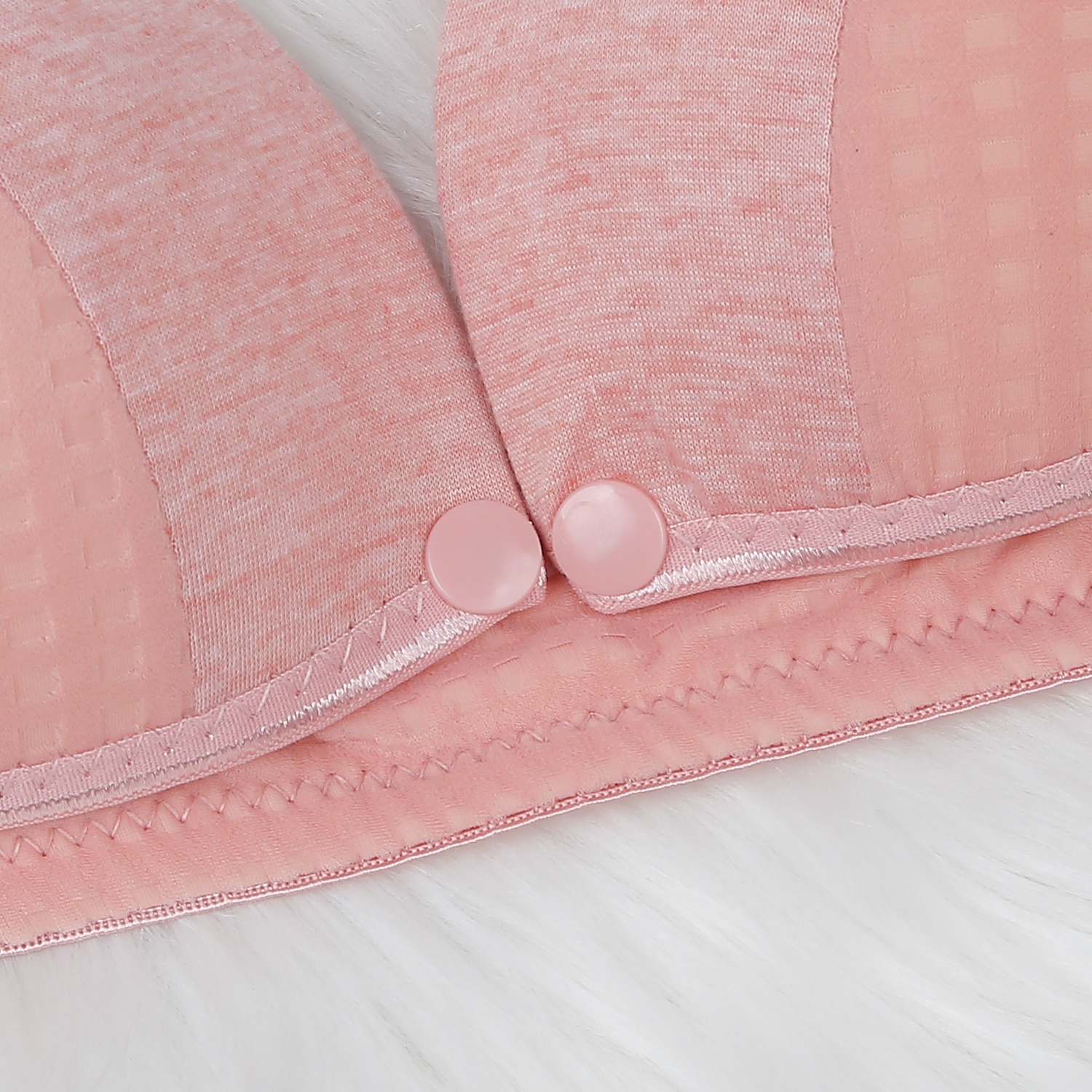 Áo lót có đệm khuy bấm 677 AC22 (Hồng) hình 3