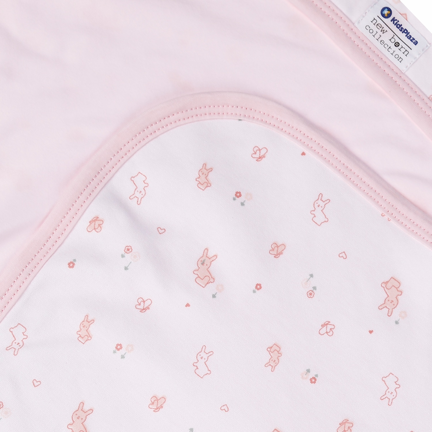 Chăn ủ có mũ in hình họa tiết KidsPlaza 2 lớp BA21 (Trắng-Hồng) hình 2