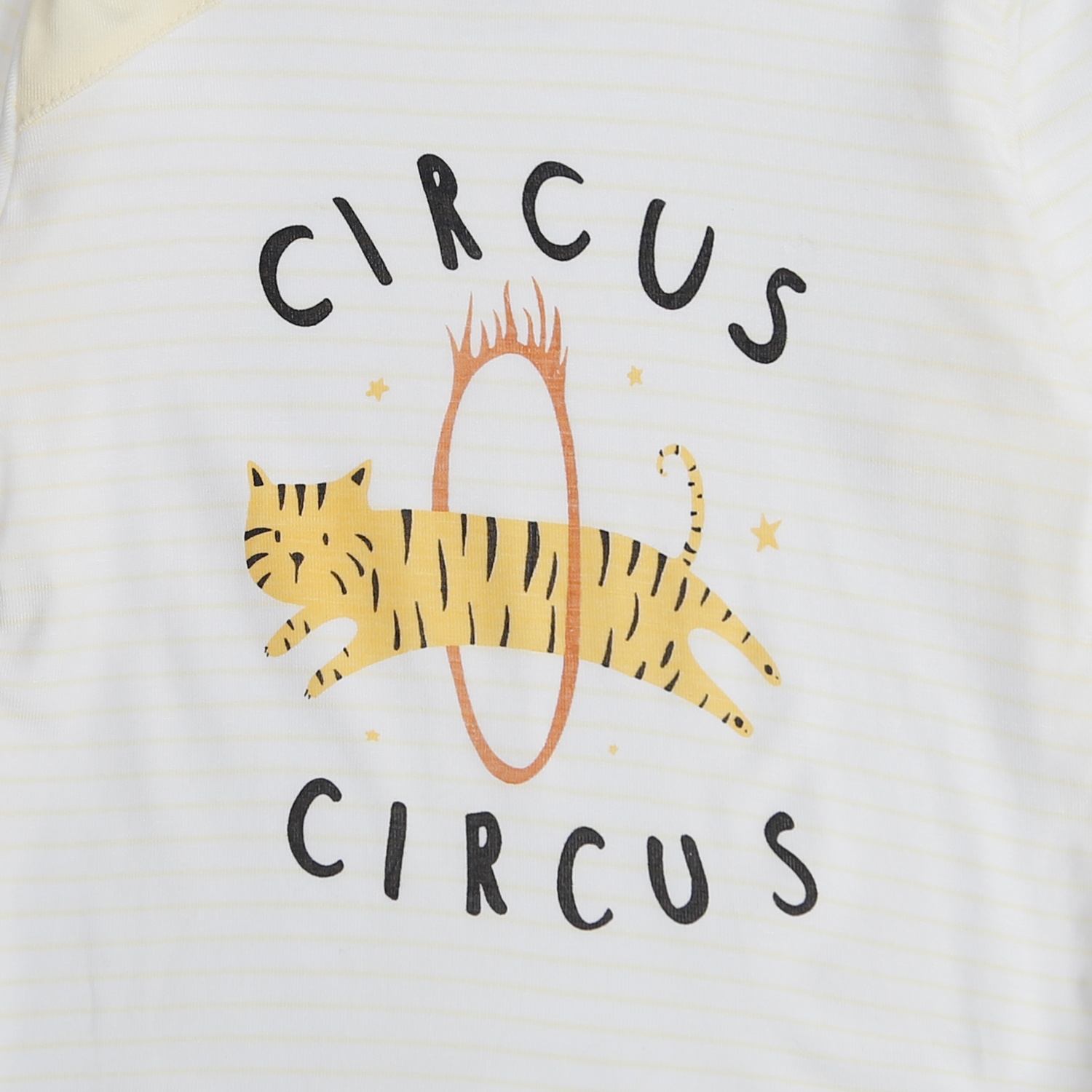 Bộ quần áo bé trai dài tay cài vai Otis KidsPlaza ND21T (Trắng Vàng) hình 5