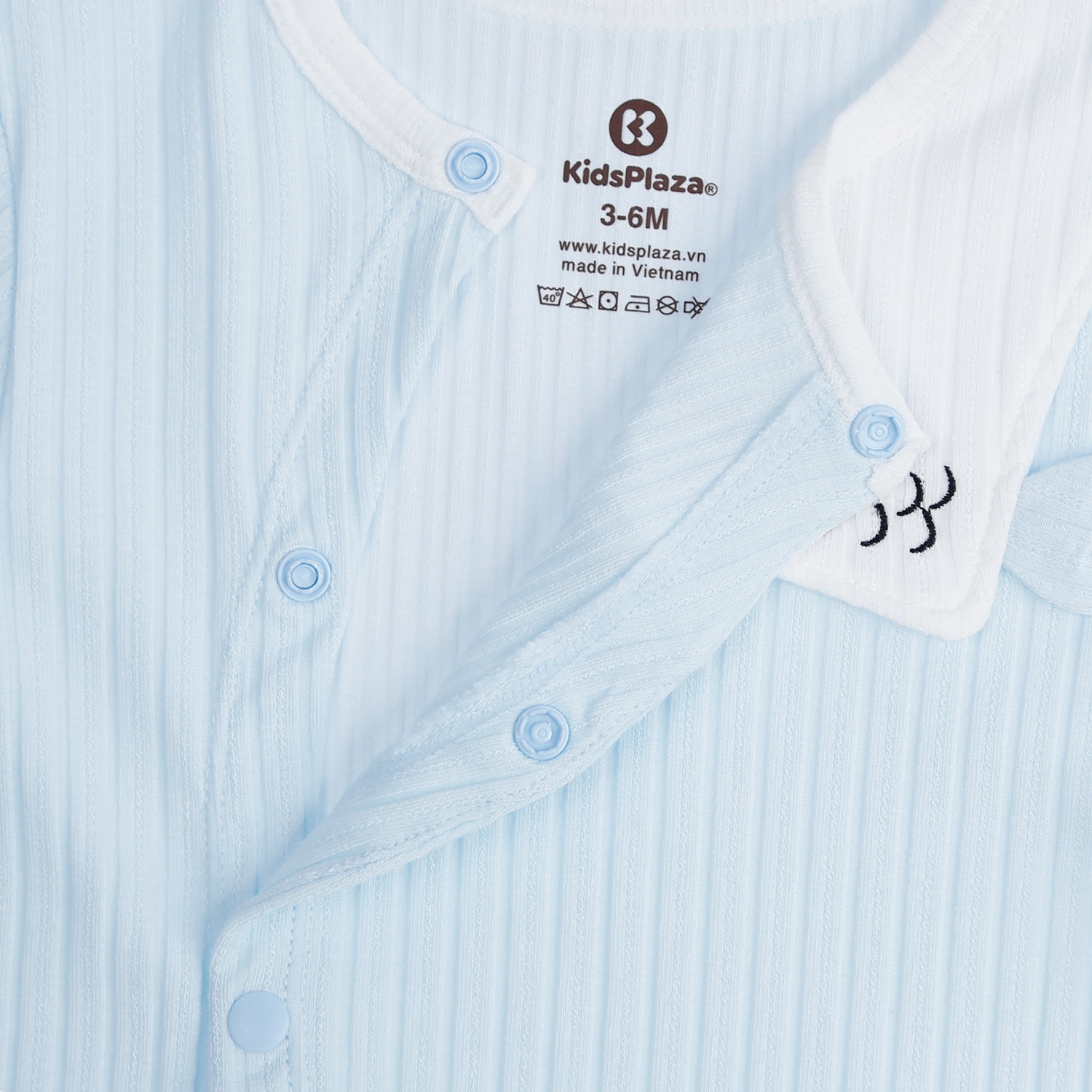 Body sơ sinh dài tay KidsPlaza yếm thêu hình cá HN21T (Xanh) hình 2