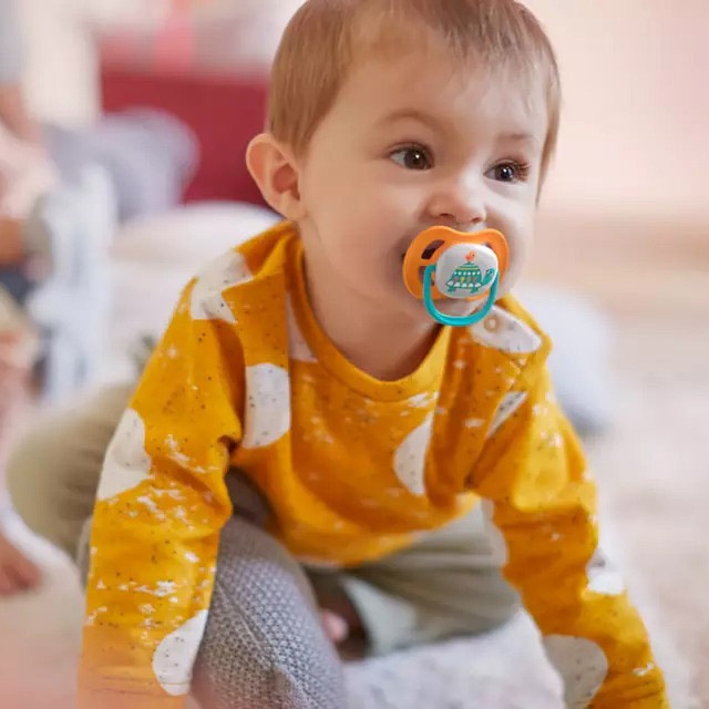 Ty ngậm thông khí lime Philips Avent 6-18M SCF080/07 vỉ đôi (Xanh, Vàng) hình 6