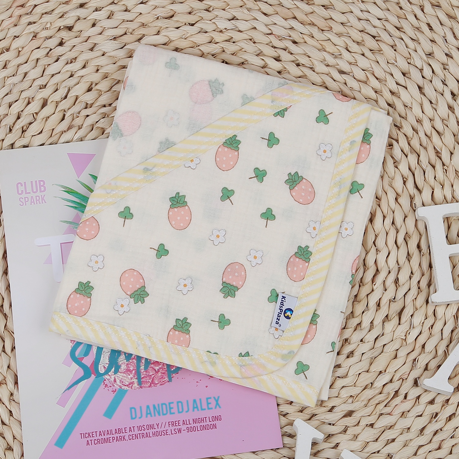 Khăn ủ xô có mũ KidsPlaza TM 4 lớp hình 5