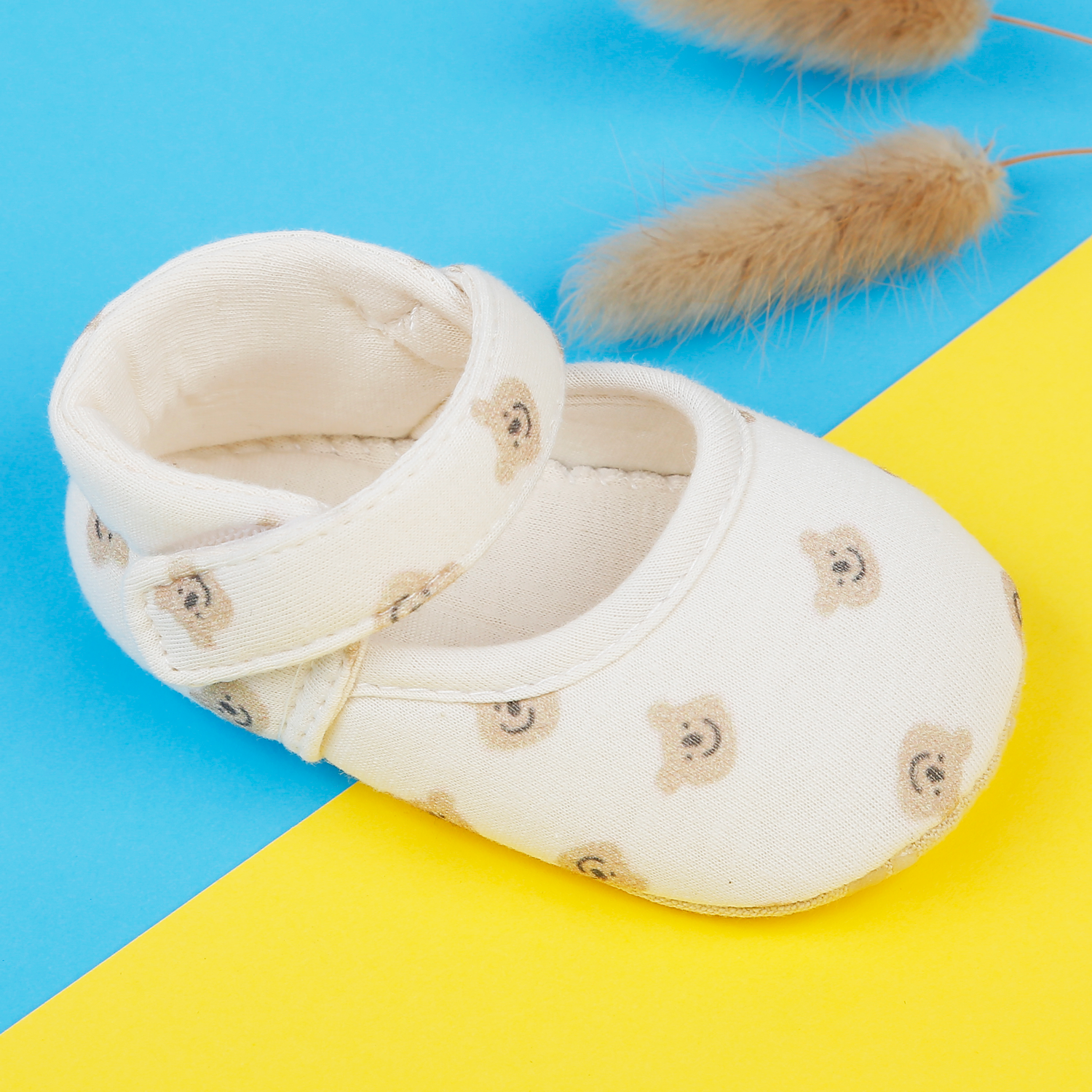 Giày tập đi họa tiết gấu cute cho bé AC22 hình 2