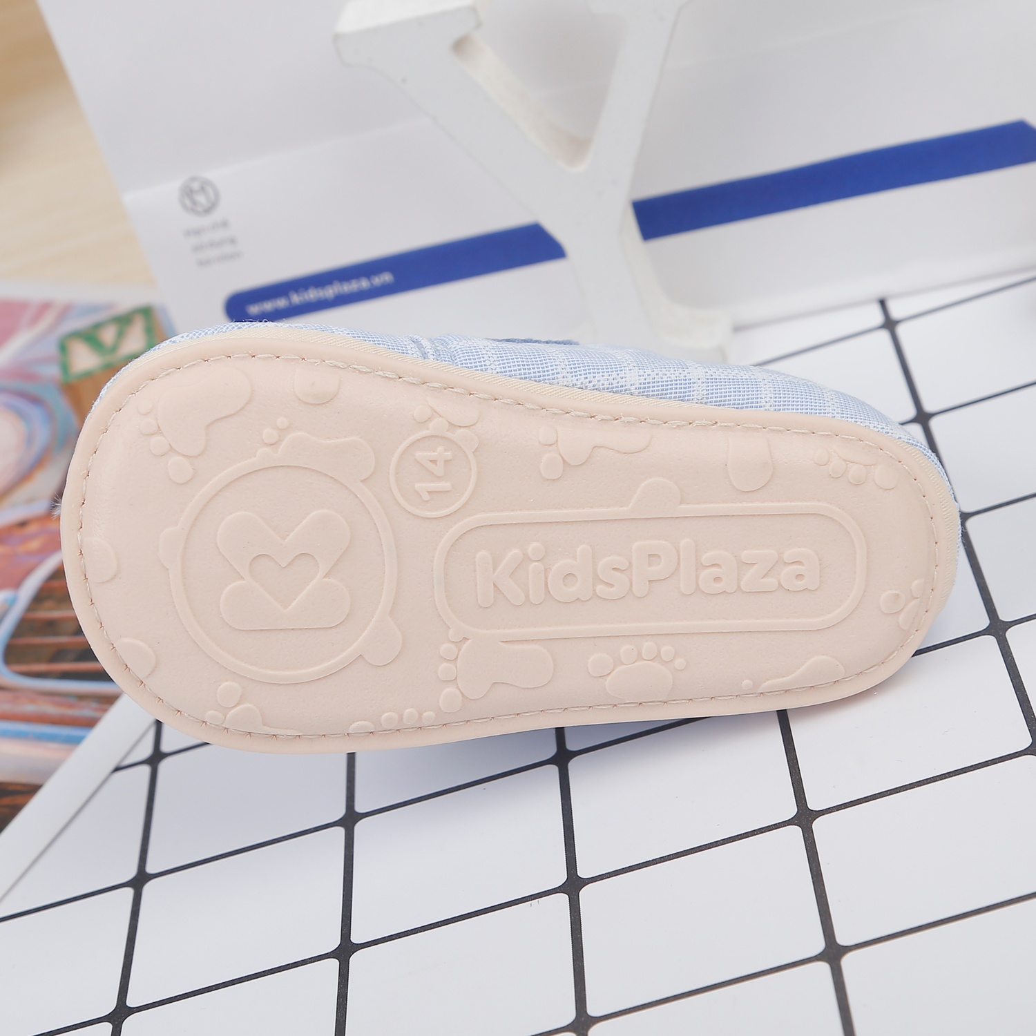 Giày tập đi KidsPlaza 22K-S5 thêu mèo (Xanh) hình 5