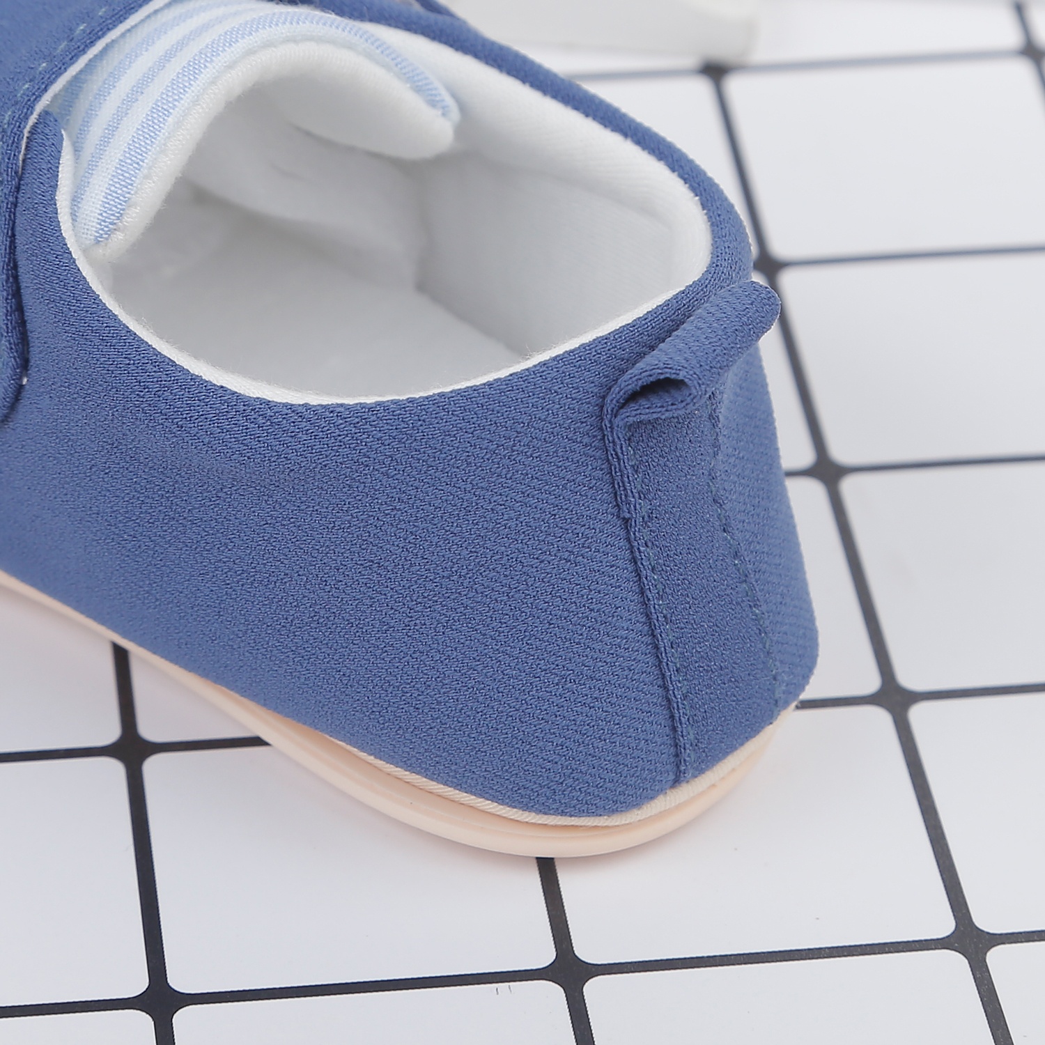 Giày tập đi KidsPlaza 22K-S7 thêu voi (Xanh) hình 4