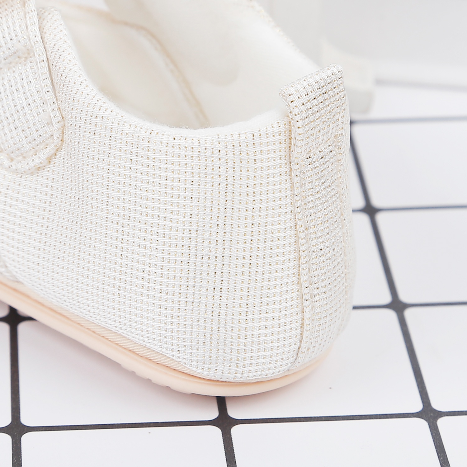 Giày tập đi KidsPlaza 22K-S2 đính nơ be  hình 4