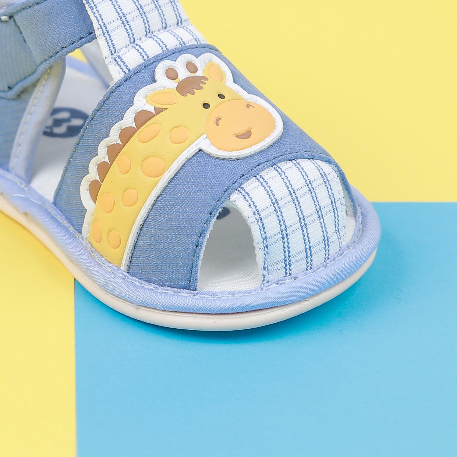 Dép sandal tập đi KidsPlaza 22K-S3 in hươu (Xanh) hình 3
