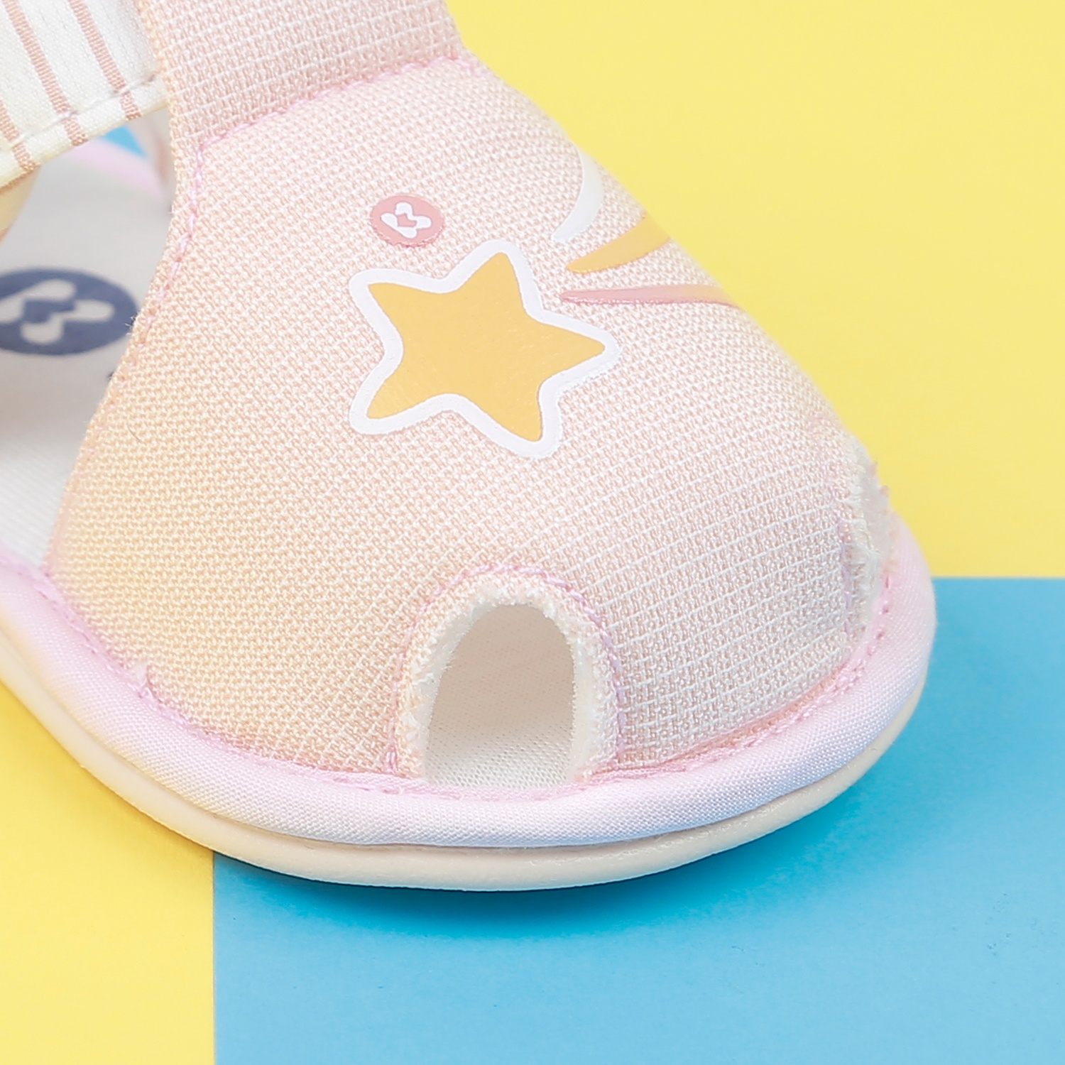 Dép sandal tập đi KidsPlaza 22K-S5 in sao (Hồng)  hình 3