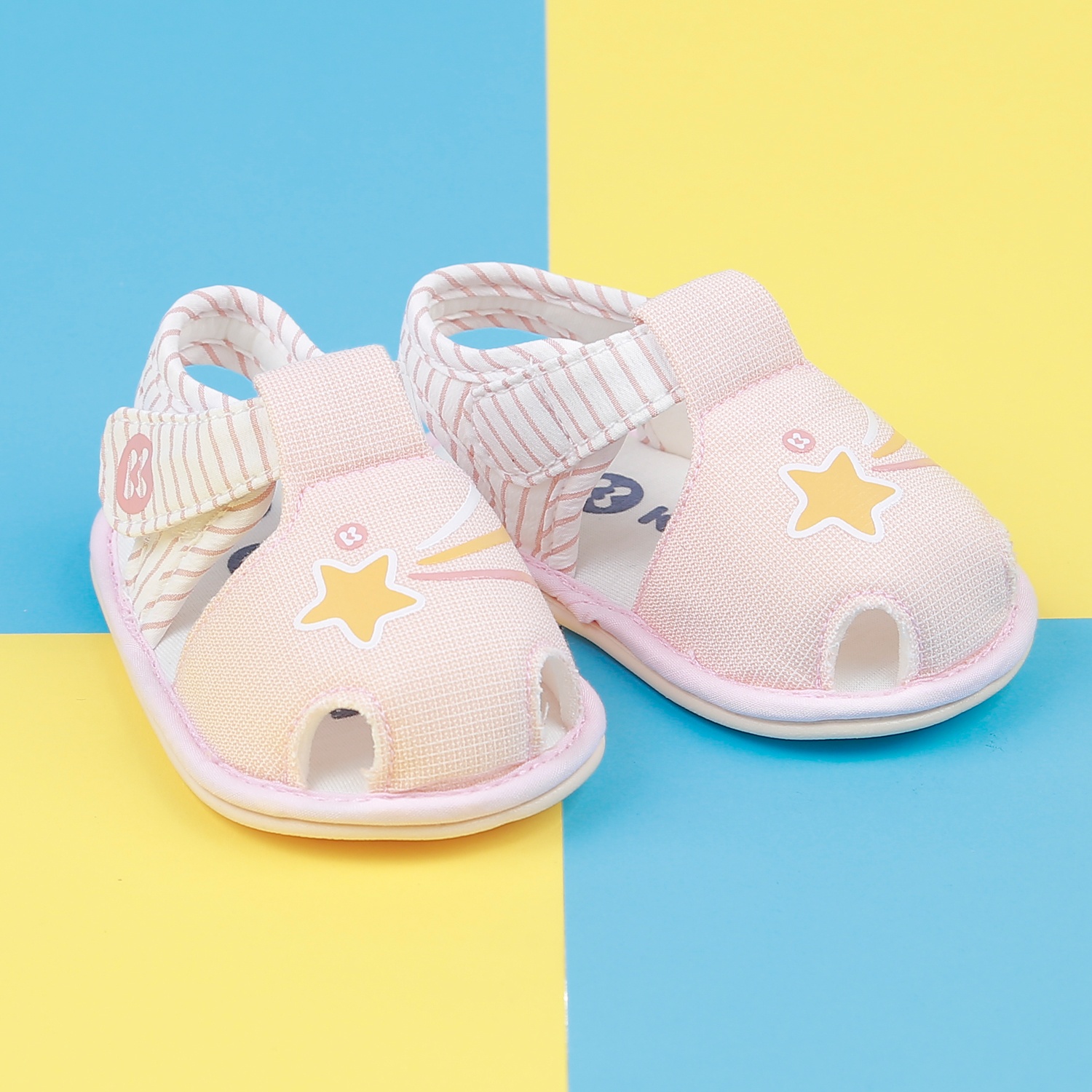 Dép sandal tập đi KidsPlaza 22K-S5 in sao (Hồng)  hình 1