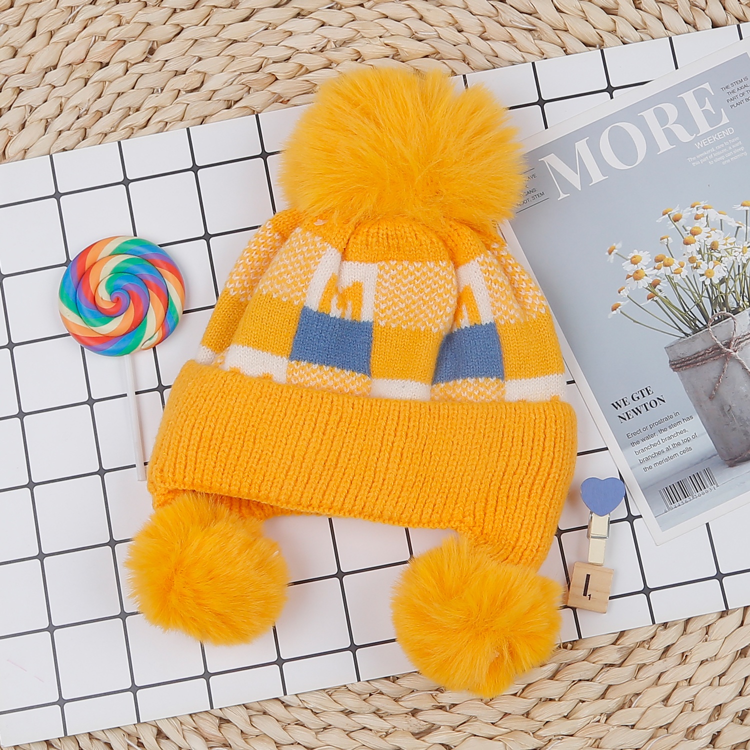 Mũ len Kidsplaza sử dụng chất len dày dặn, giũ ấm tốt 