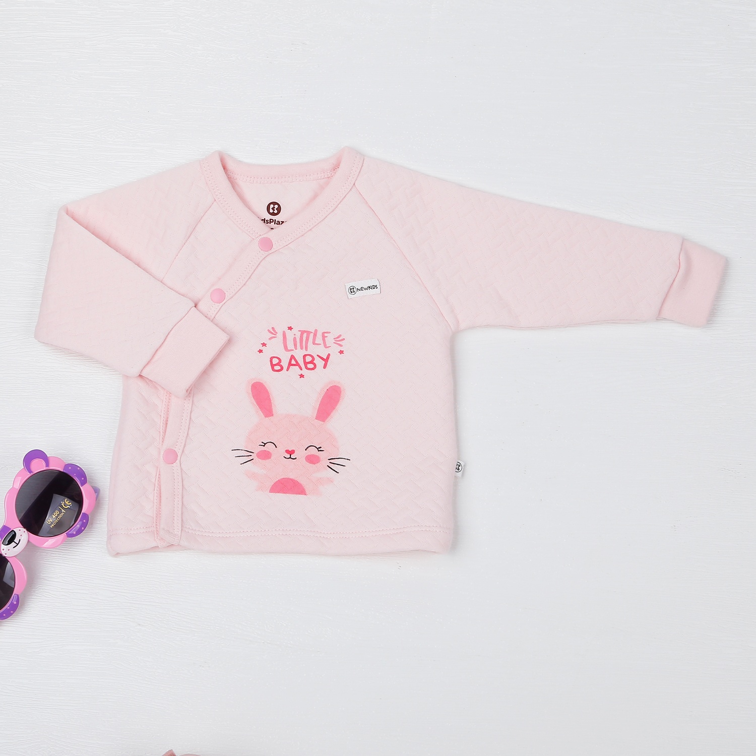 Bộ quần áo bông bé gái KidsPlaza cài chéo in thỏ M22D (Hồng) hình 2
