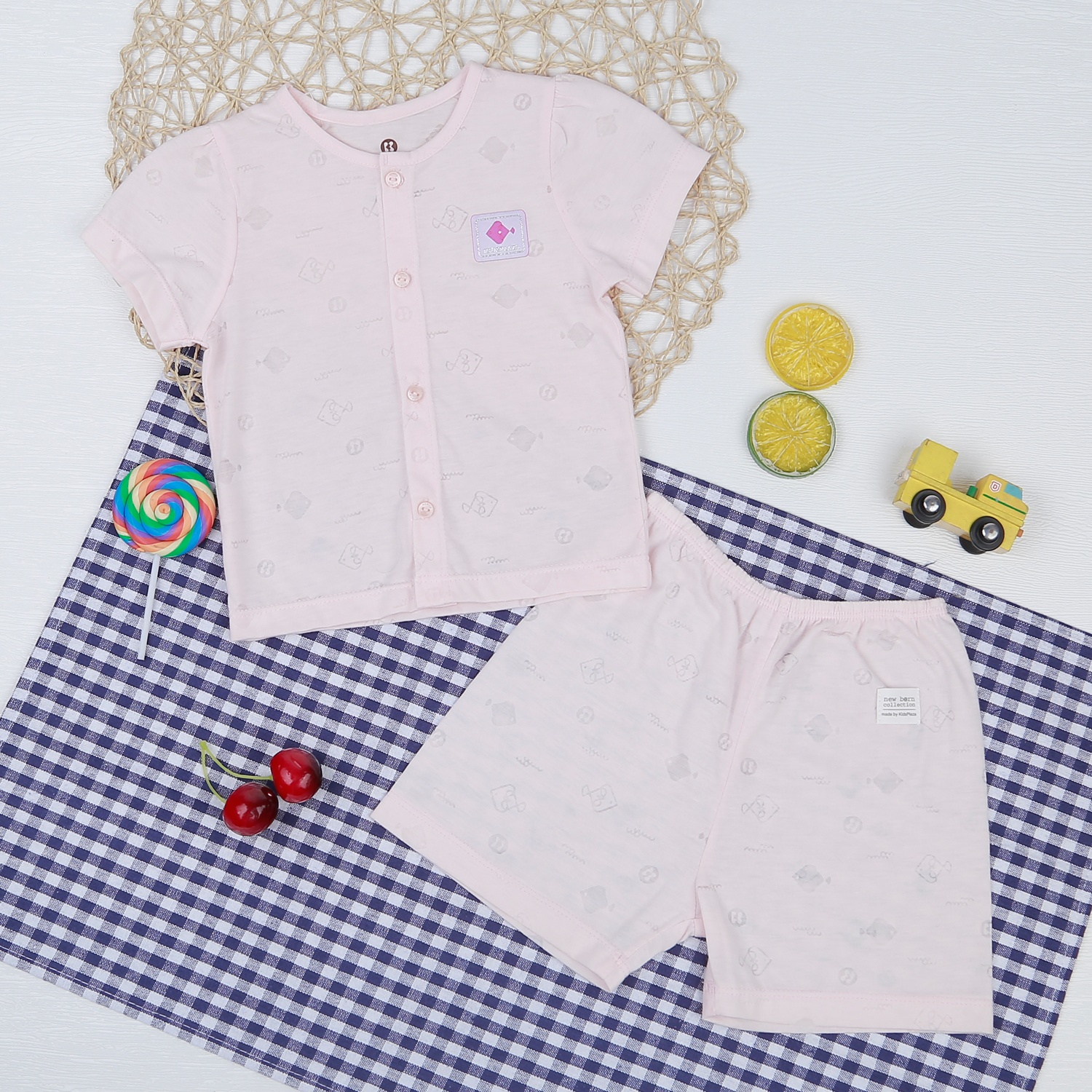 Bộ quần áo cộc tay cài giữa KidsPlaza in cá hồng HN21H hình 1