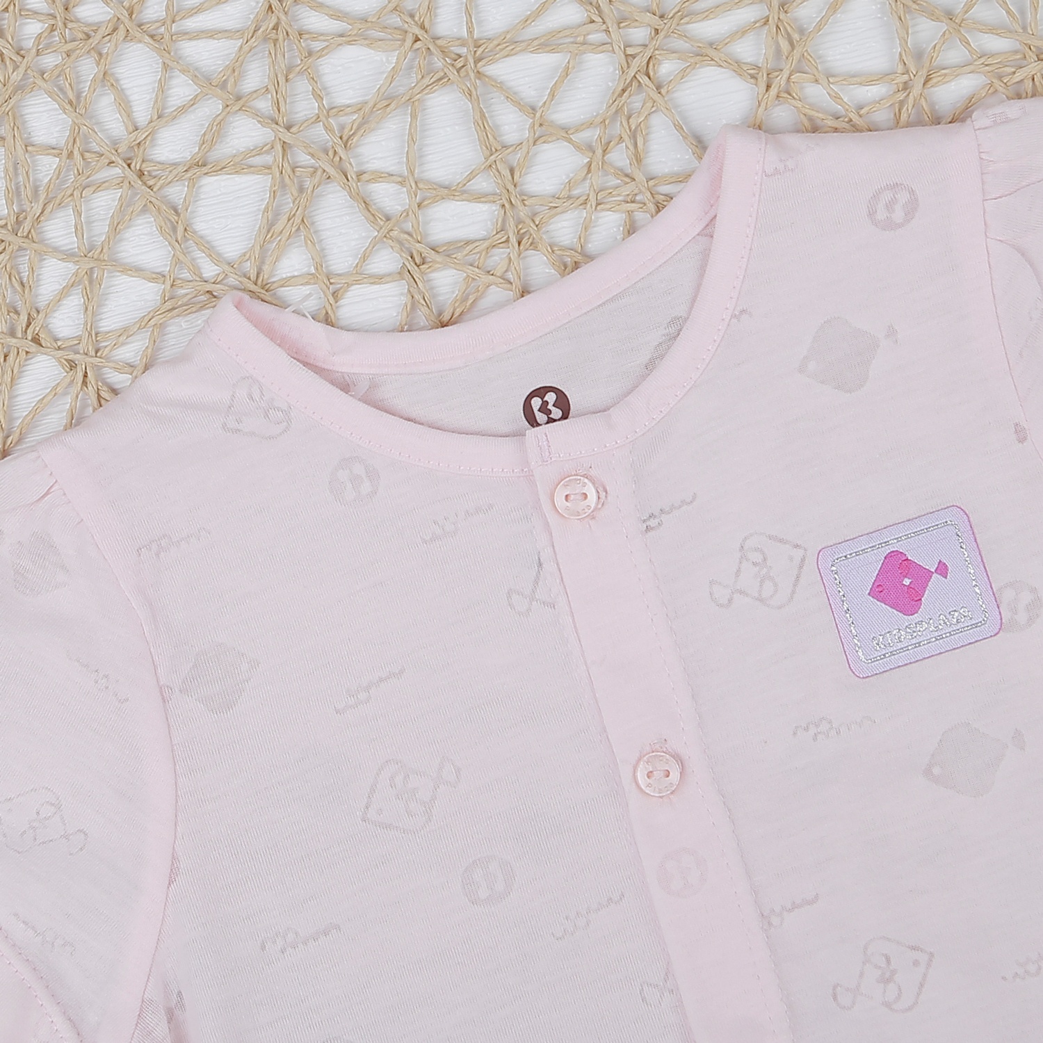 Bộ quần áo cộc tay cài giữa KidsPlaza in cá hồng HN21H hình 3