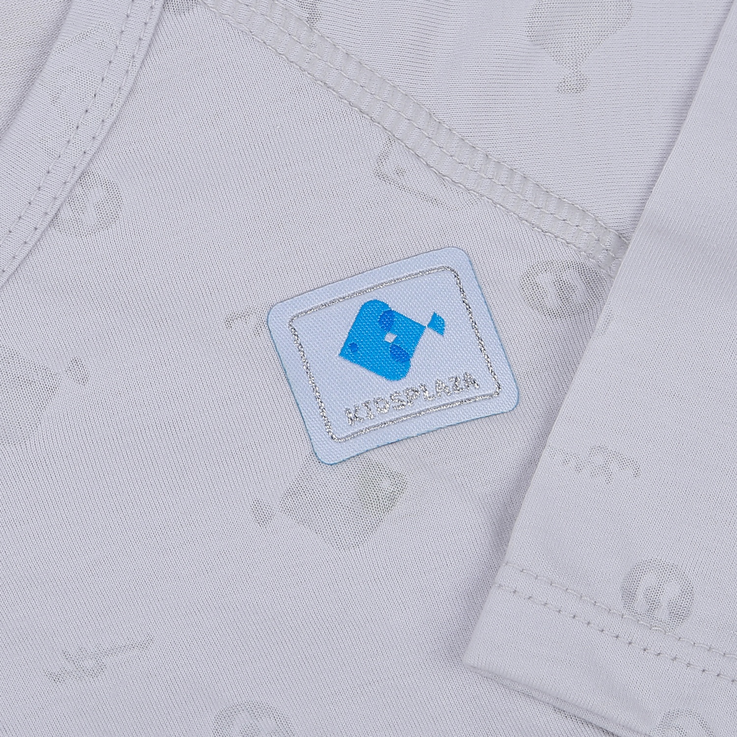 Bộ quần áo dài tay cài chéo KidsPlaza in cá HN21T (Ghi) hình 5