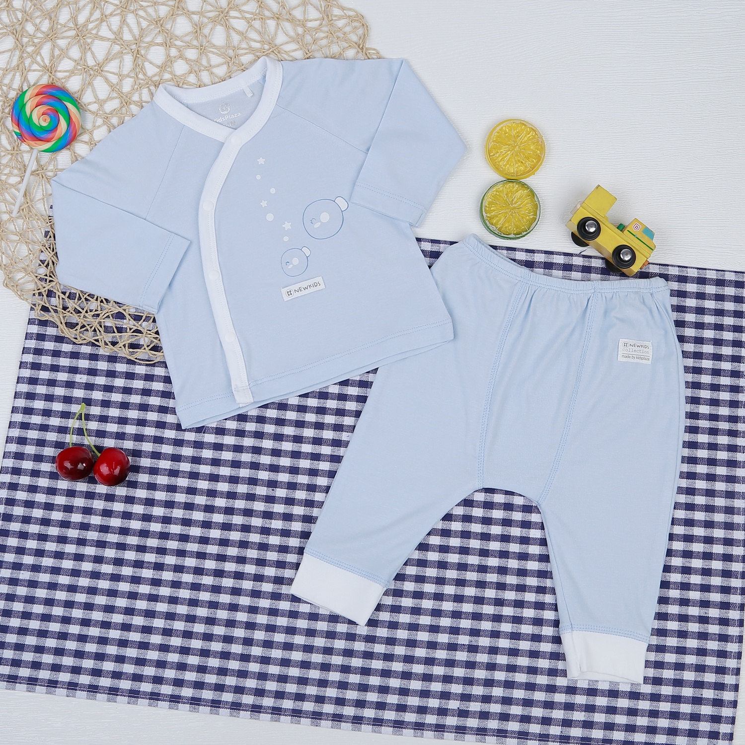 Bộ quần áo dài tay cài lệch Otis KidsPlaza ND22T (Xanh) hình 1