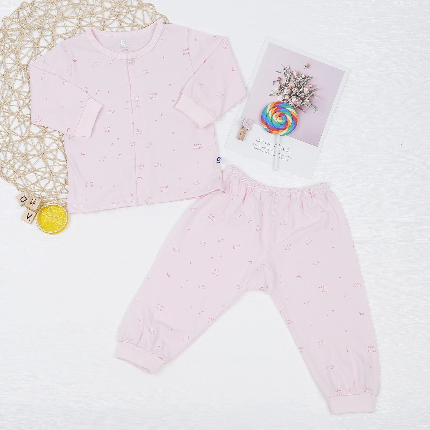 Bộ quần áo sơ sinh dài tay cài giữa KidsPlaza NBA22 (Hồng) hình 1