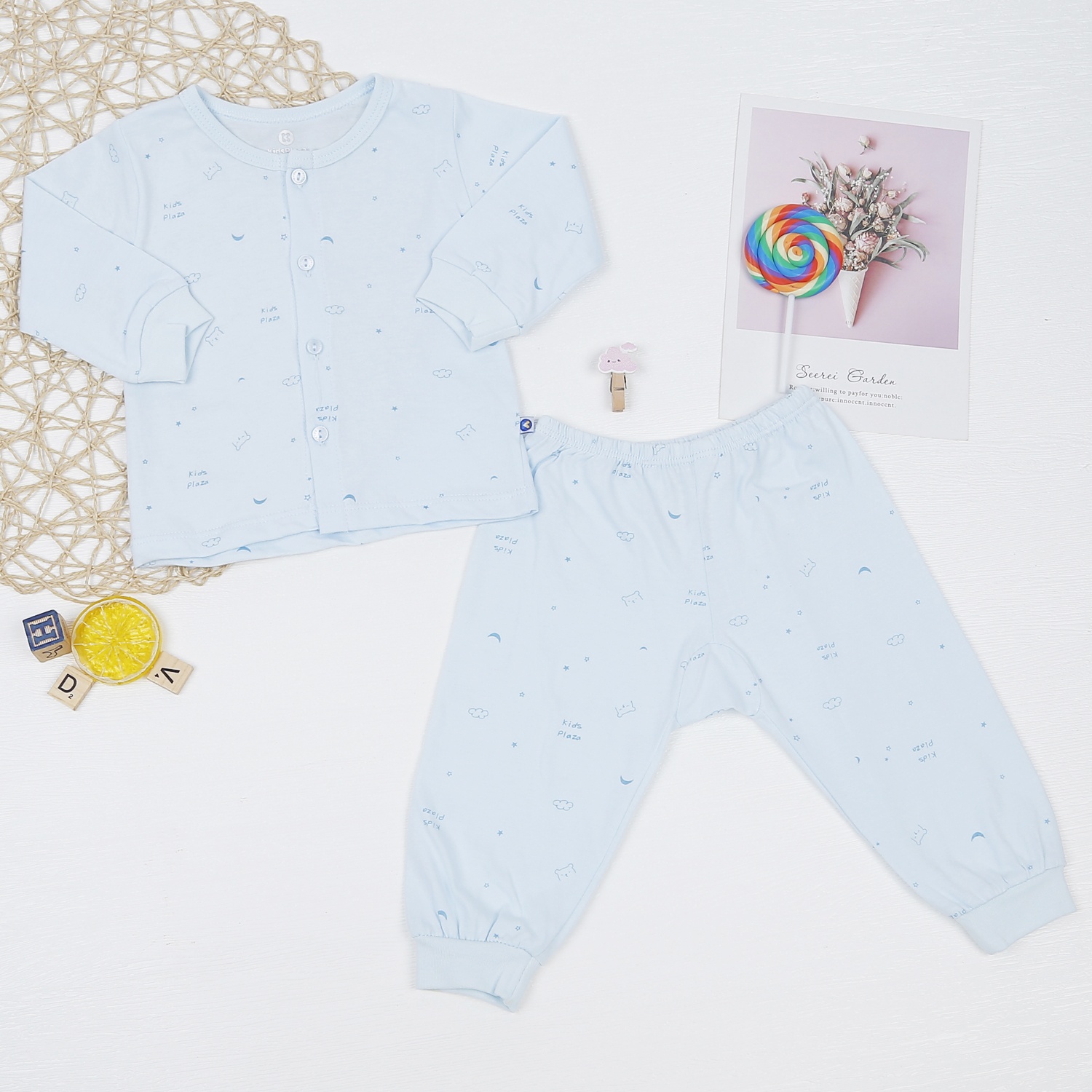 Bộ quần áo sơ sinh dài tay cài giữa KidsPlaza NBA22 (Xanh) hình 1