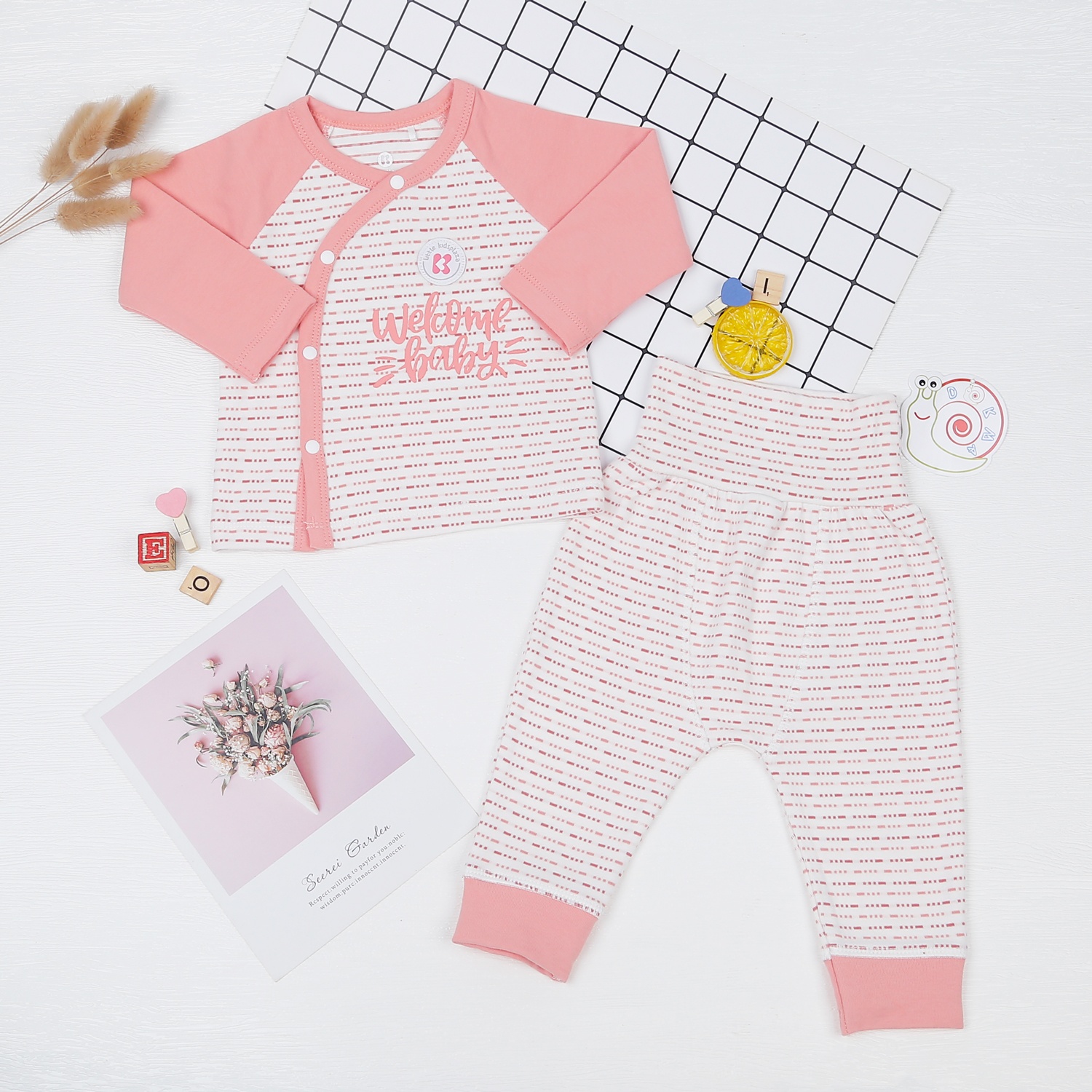 Bộ quần áo bé gái dài tay cài lệch kẻ nét đứt ND22D (Hồng) hình 1