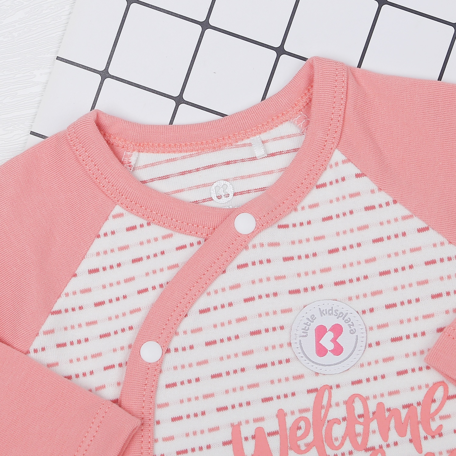 Bộ quần áo bé gái dài tay cài lệch kẻ nét đứt ND22D (Hồng) hình 3