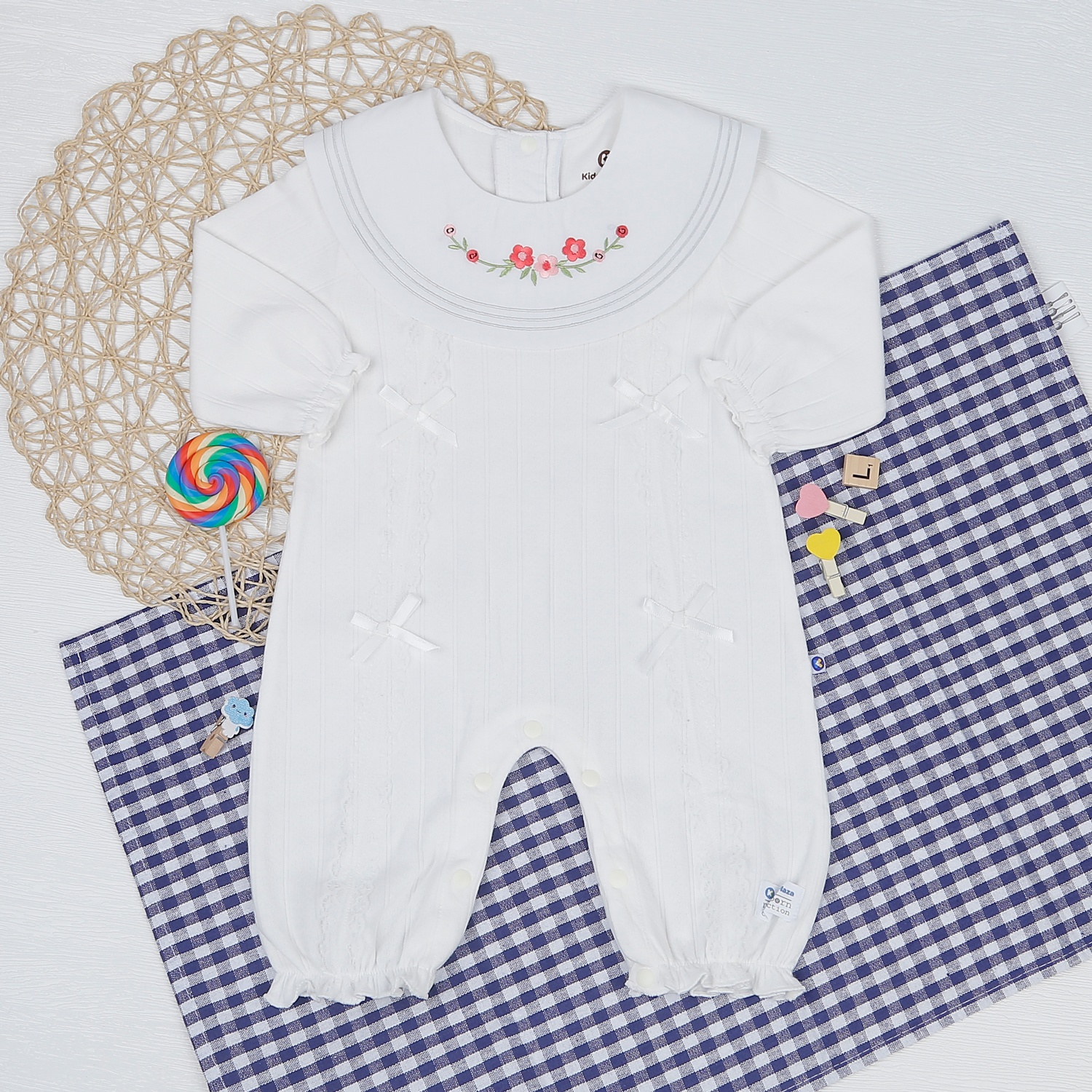 Body bé gái ren đính nơ KidsPlaza HN22D (trắng) hình 1