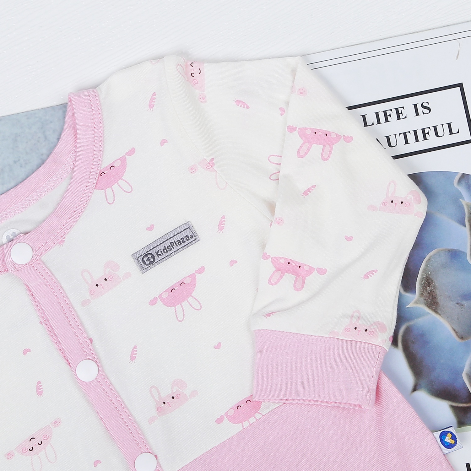 Body dài tay cài giữa KidsPlaza in thỏ M22H (Hồng) hình 3