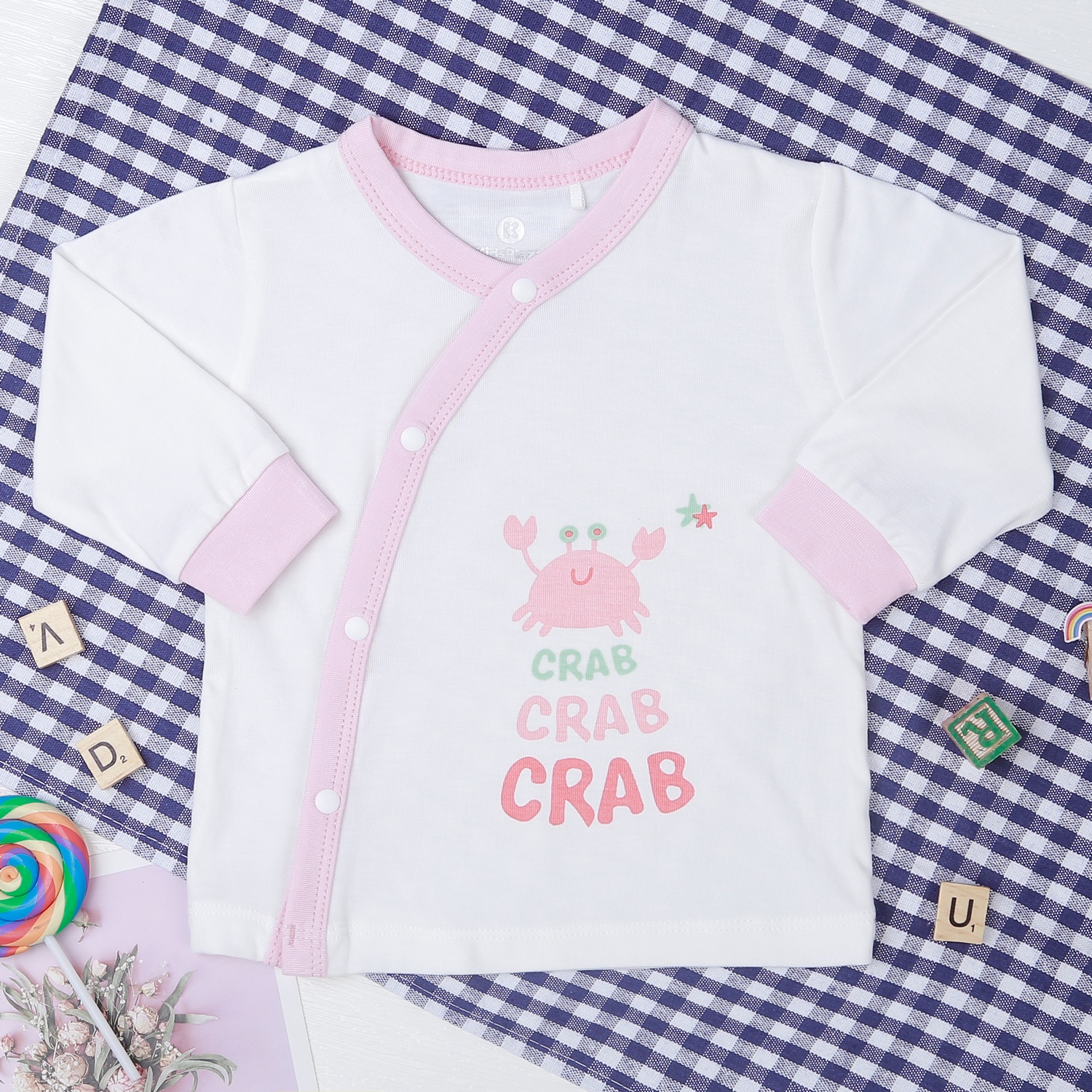 Bộ bé gái dài tay cài giữa tam giác Otis KidsPlaza ND22T hình 2