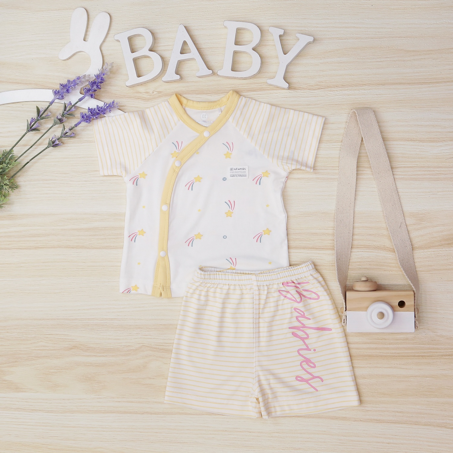 Bộ cộc cài lệch Otis kẻ vàng bé gái KidsPlaza ND22H (Trắng vàng) hình 1