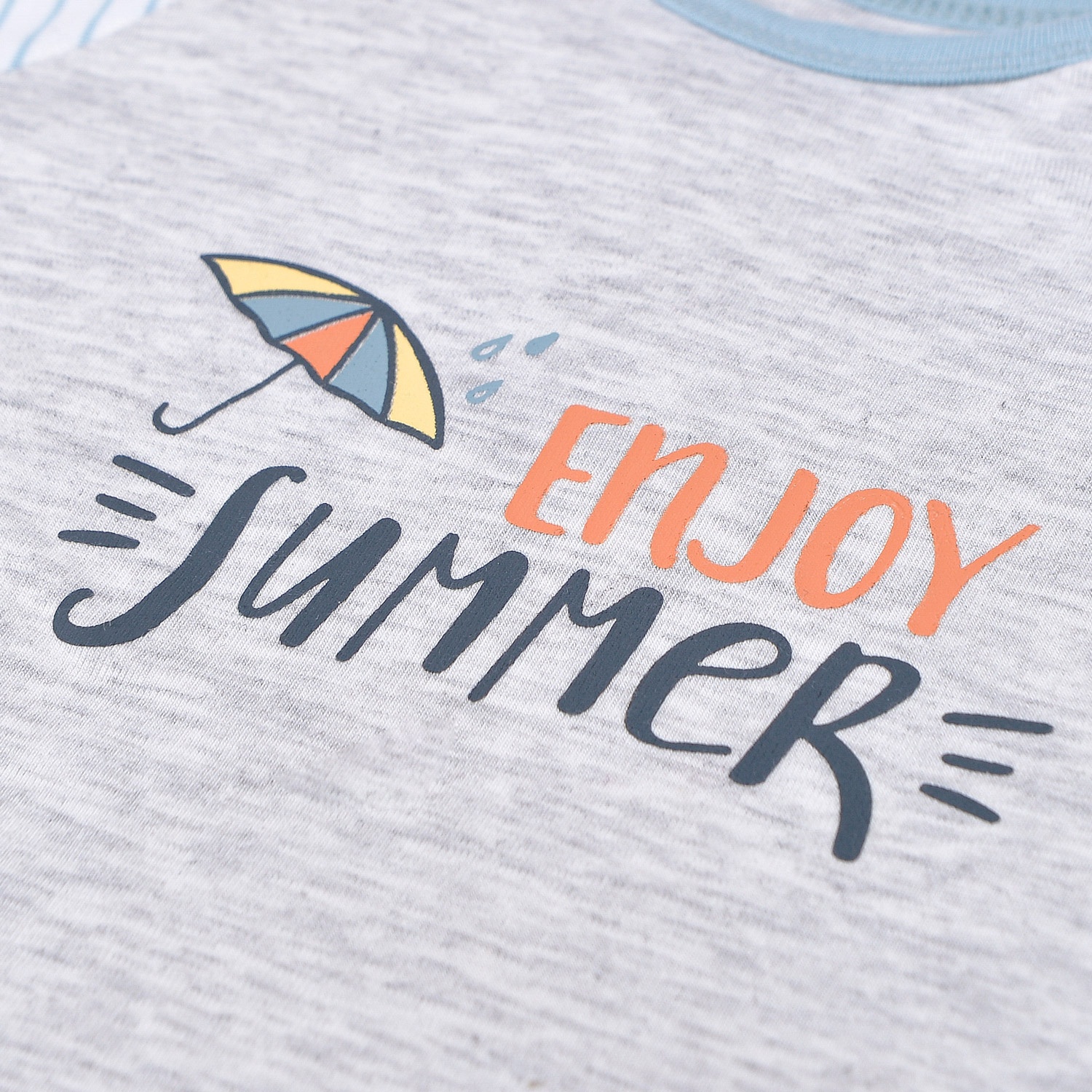 Bộ quần áo cộc tay bé trai cài chéo Otis Kids Plaza kẻ ghi ND22H hình 2