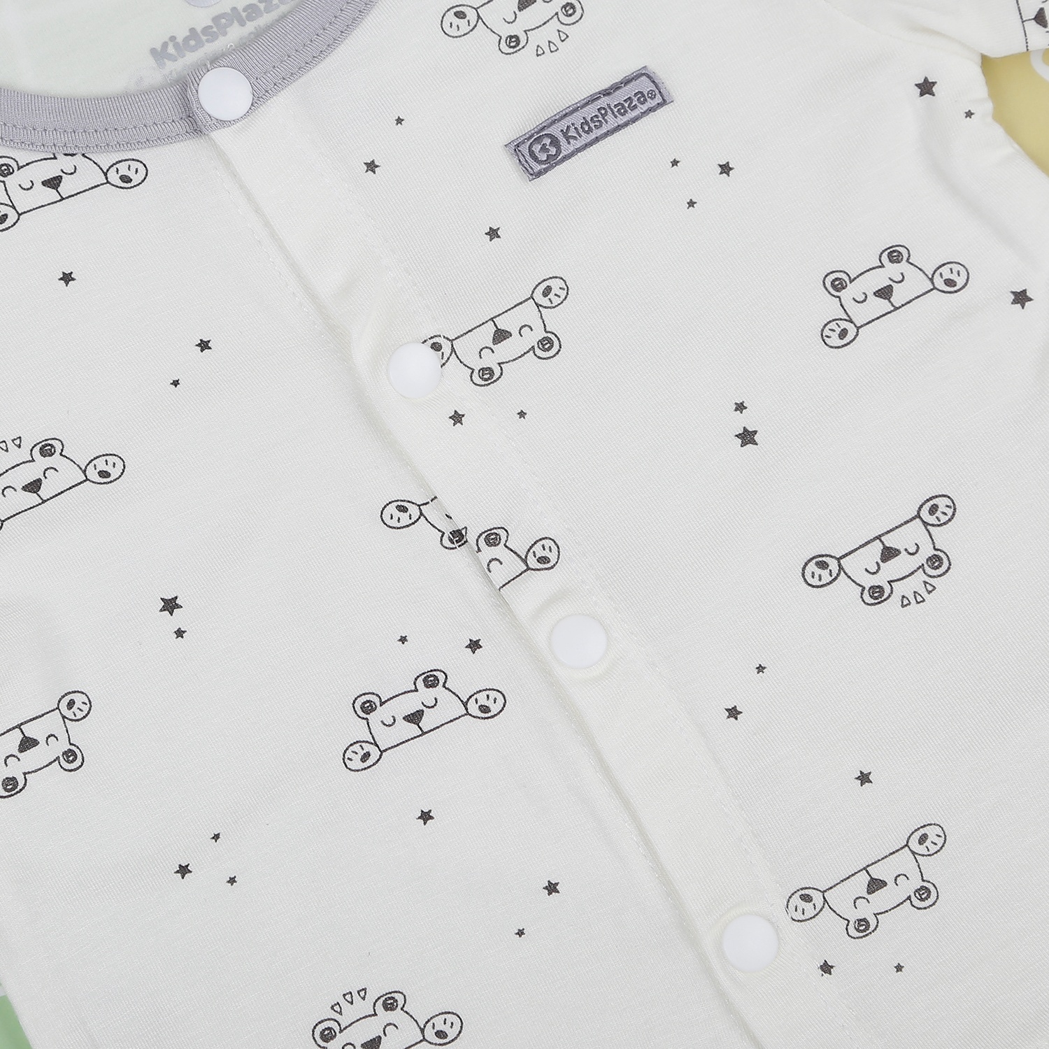 Bộ quần áo cộc tay cài giữa KidsPlaza in gấu M22H (Ghi) hình 5