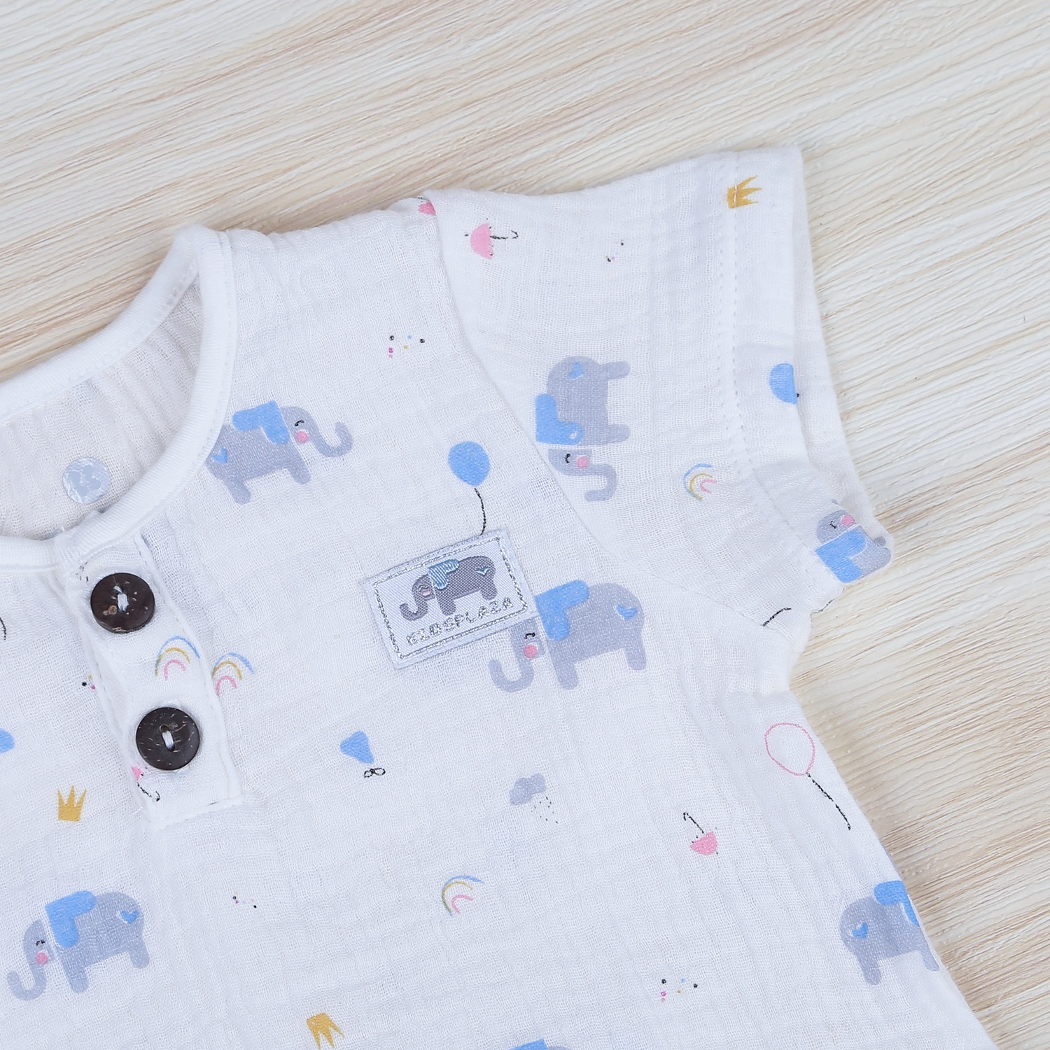 Bộ quần áo cộc tay cài giữa KidsPlaza M21H hình 4