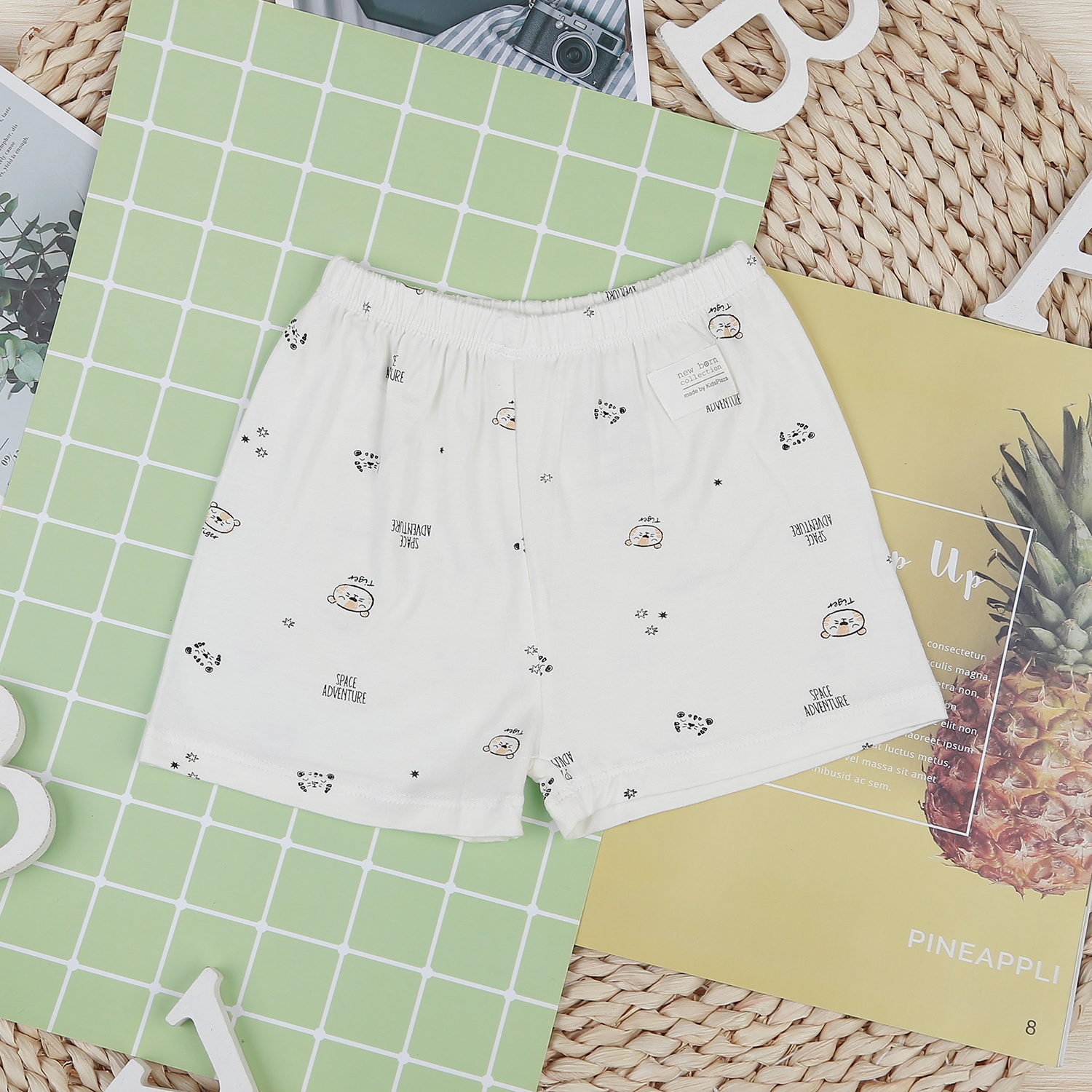 Bộ quần áo cộc tay cài lệch KidsPlaza in Tiger M22H (Vàng) hình 5