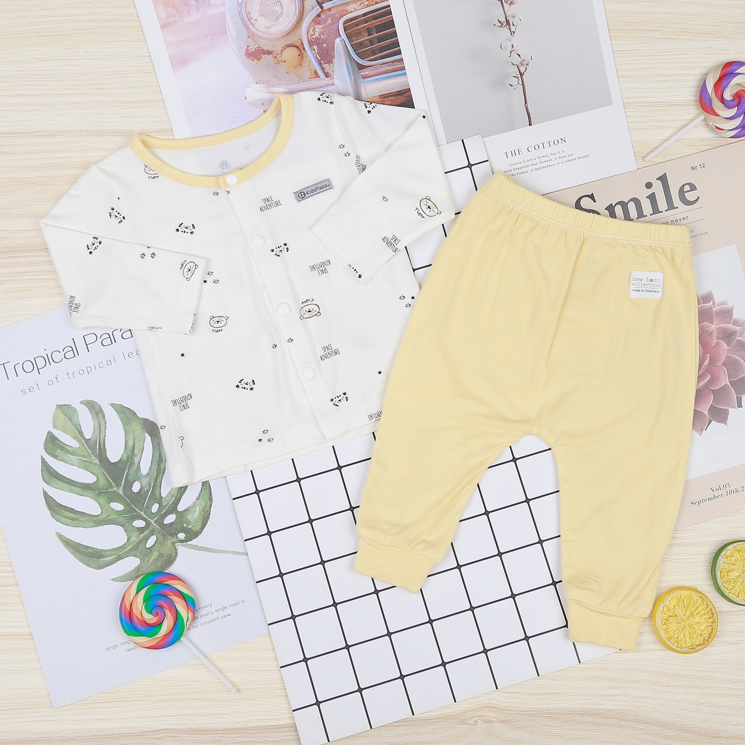 Bộ quần áo dài tay cài giữa KidsPlaza in Tiger M22H (Vàng) hình 1