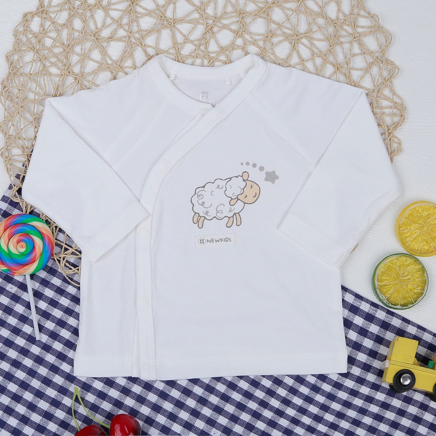 Bộ quần áo dài tay cài lệch Otis KidsPlaza ND22T hình 2