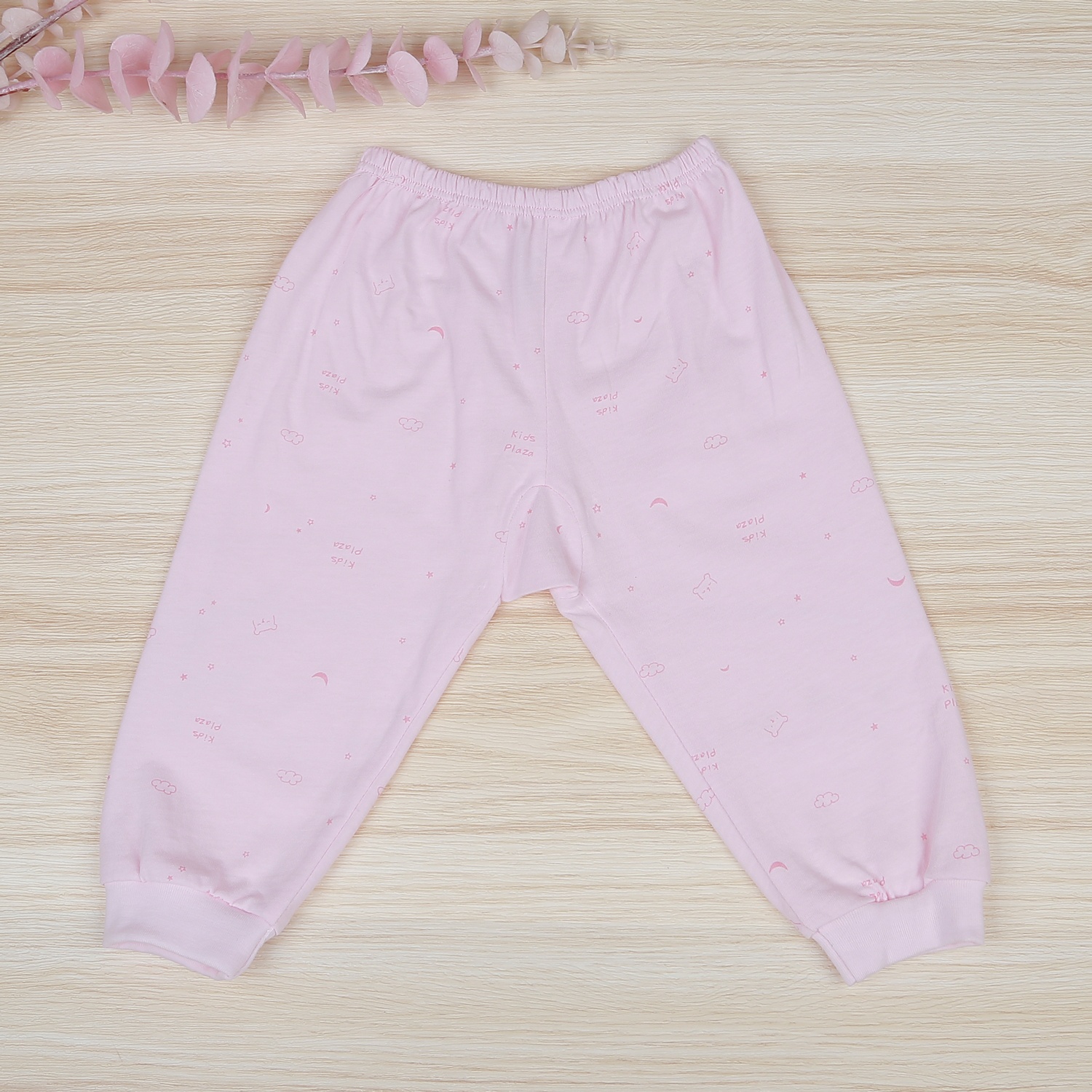 Bộ quần áo sơ sinh dài tay in hình KidsPlaza NBA22 (Hồng) hình 4