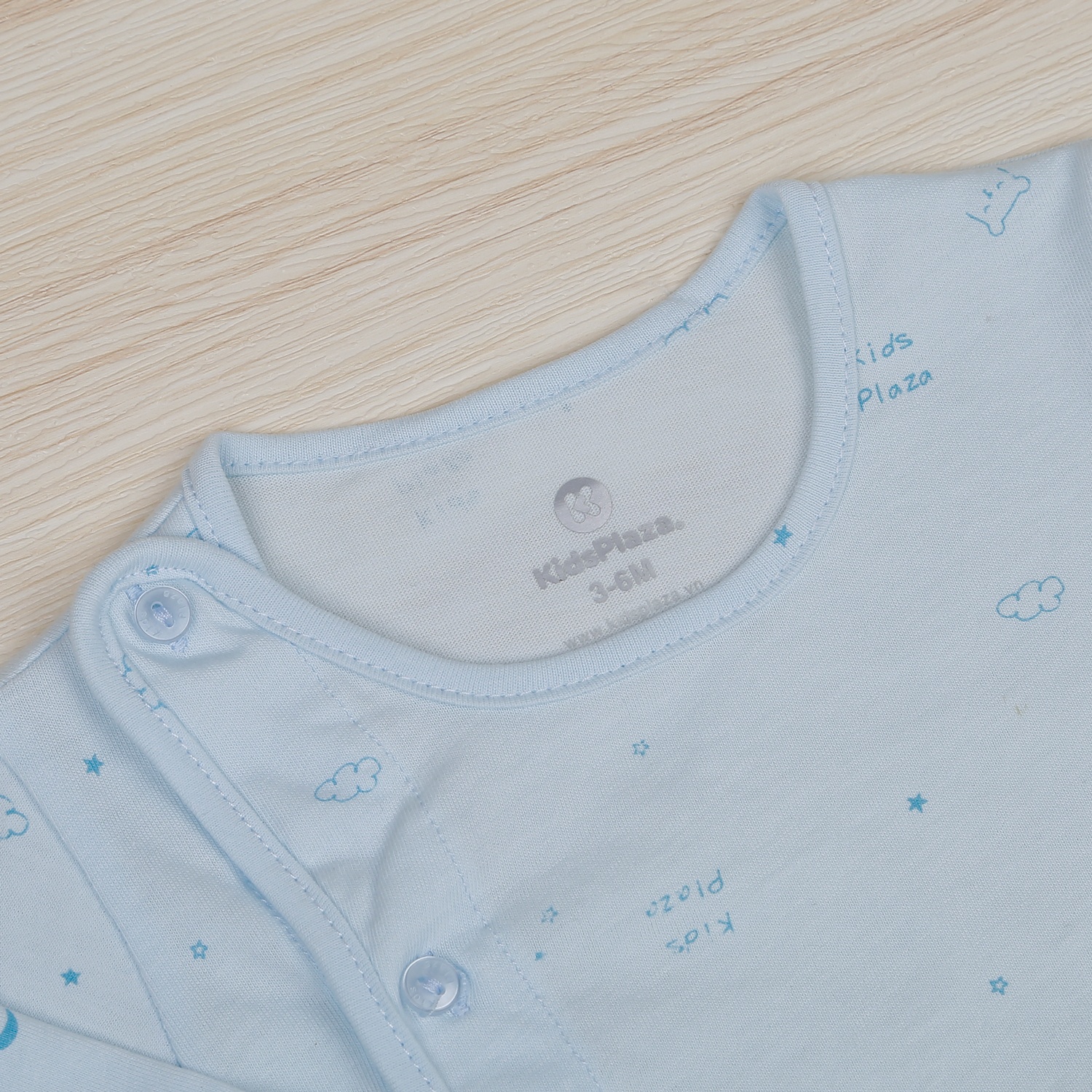 Bộ quần áo sơ sinh dài tay in hình KidsPlaza NBA22 (Xanh) hình 3