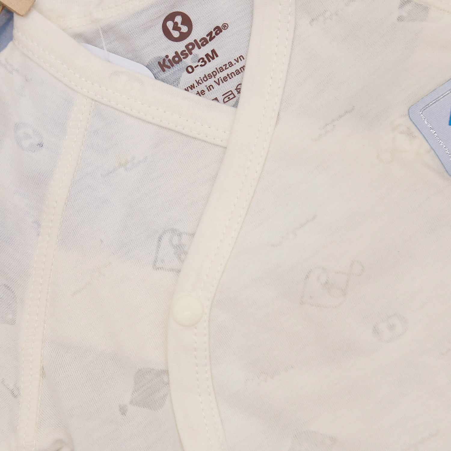 Bộ quần áo sơ sinh cài chéo KidsPlaza in cá HN21T (Vàng) hình 5