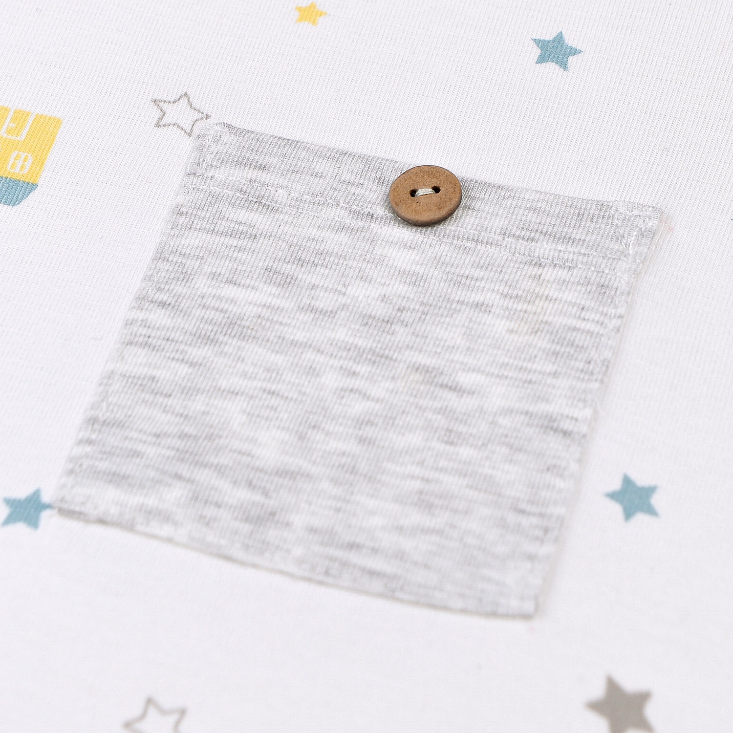 Body ba lỗ bé trai Otis in ngôi nhà KidsPlaza ND22H (Trắng)  hình 3