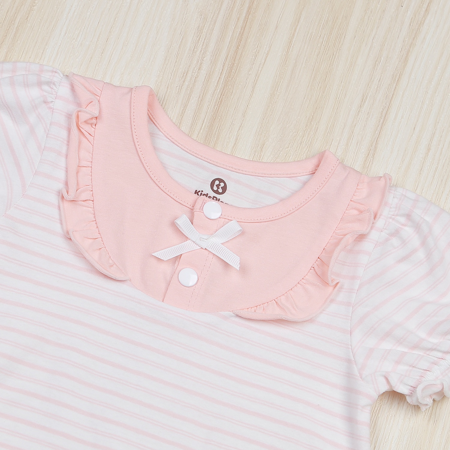 Body đùi bé gái KidsPlaza bèo nơ kẻ HN22H (Hồng) hình 2