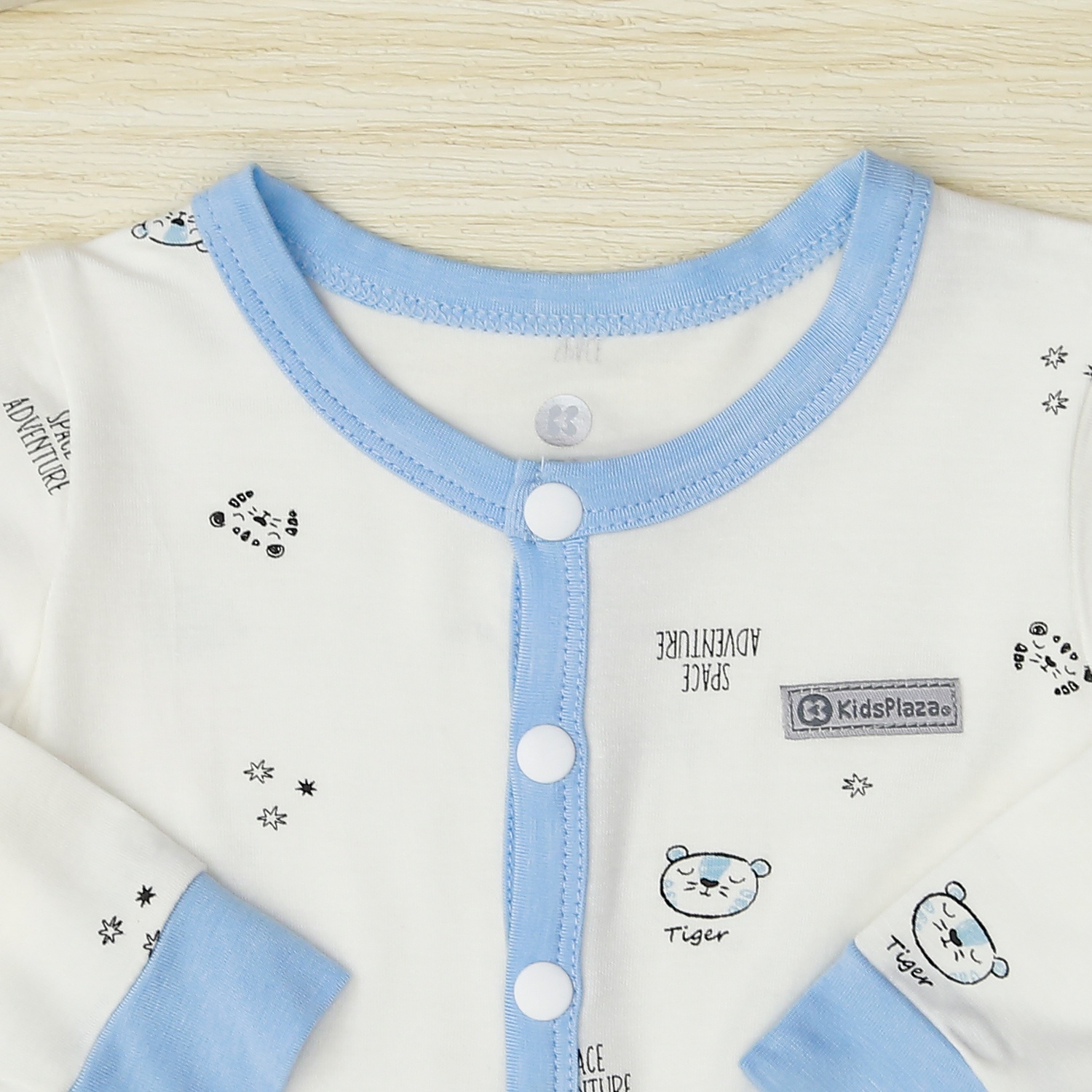 Body sơ sinh dài tay cài giữa KidsPlaza in Tiger M22H (Trắng Xanh) hình 2