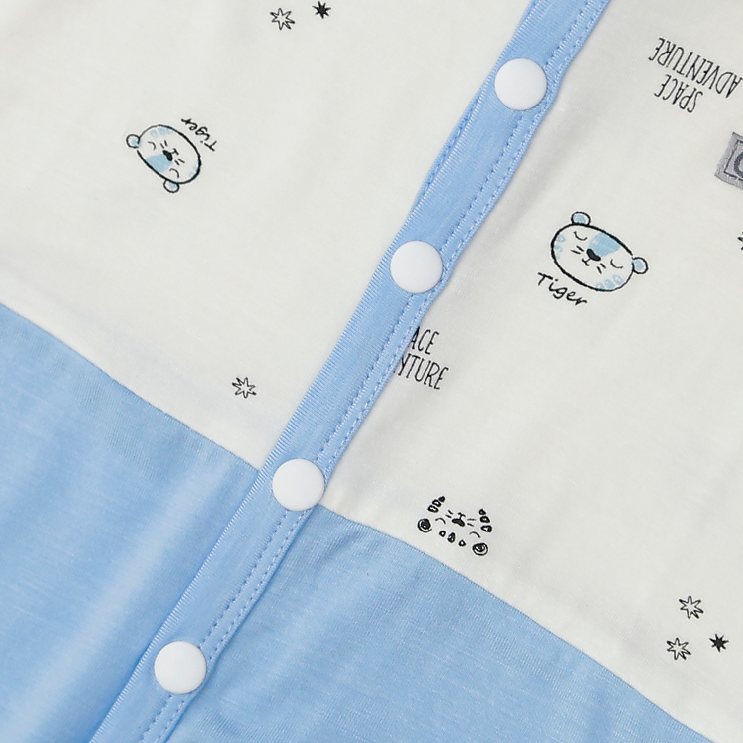 Body sơ sinh dài tay cài giữa KidsPlaza in Tiger M22H (Trắng Xanh) hình 4