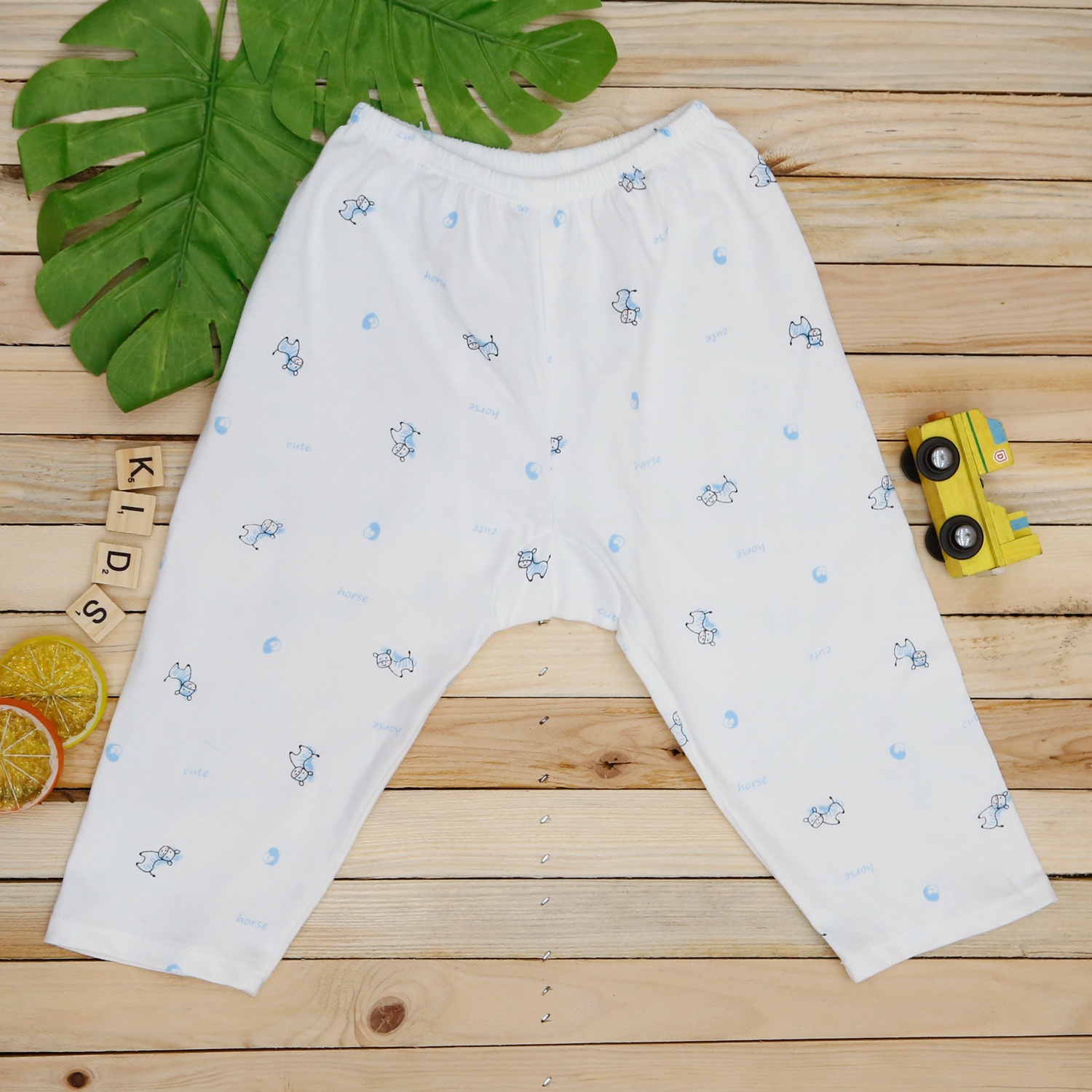 Quần dài Kiza in hình ngựa Trắng Xanh hình 1