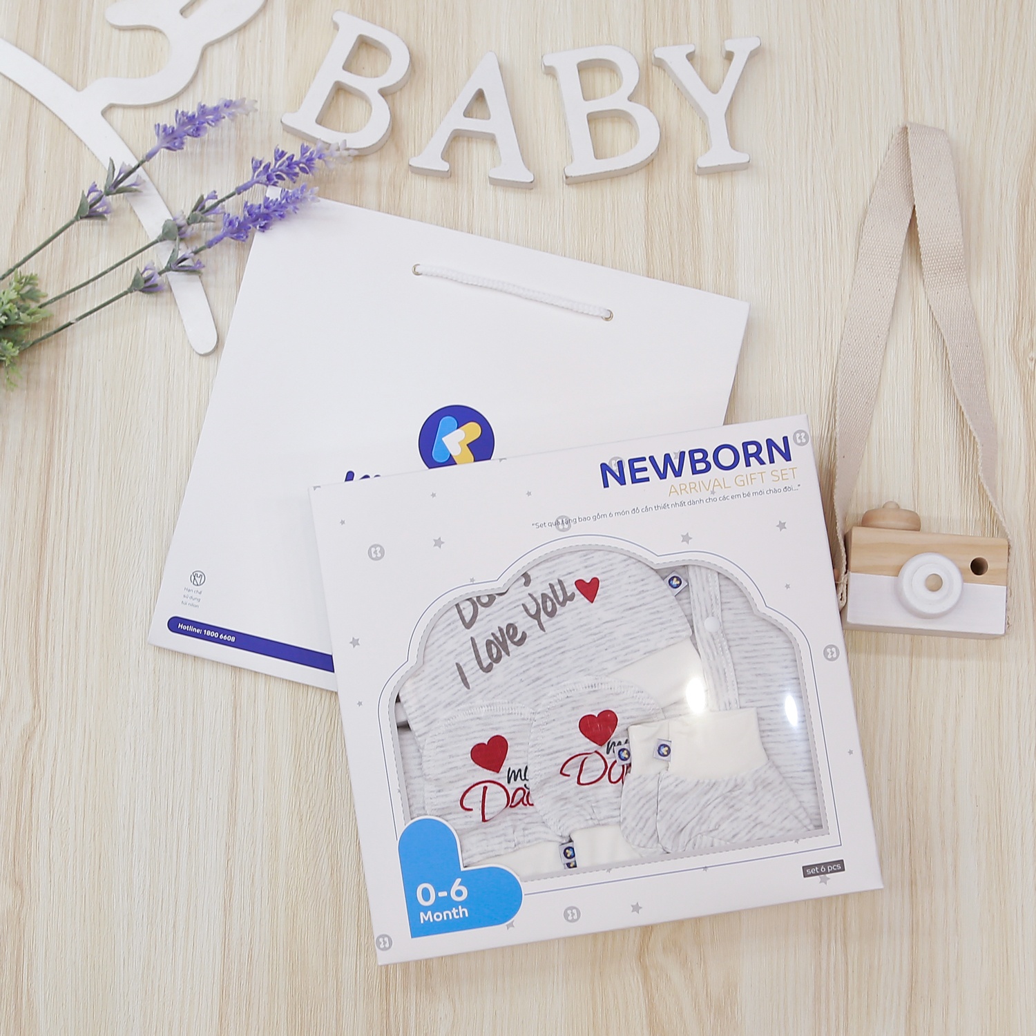 Set quà tặng sơ sinh Otis KidsPlaza ND22H (Trắng kẻ ghi) hình 1