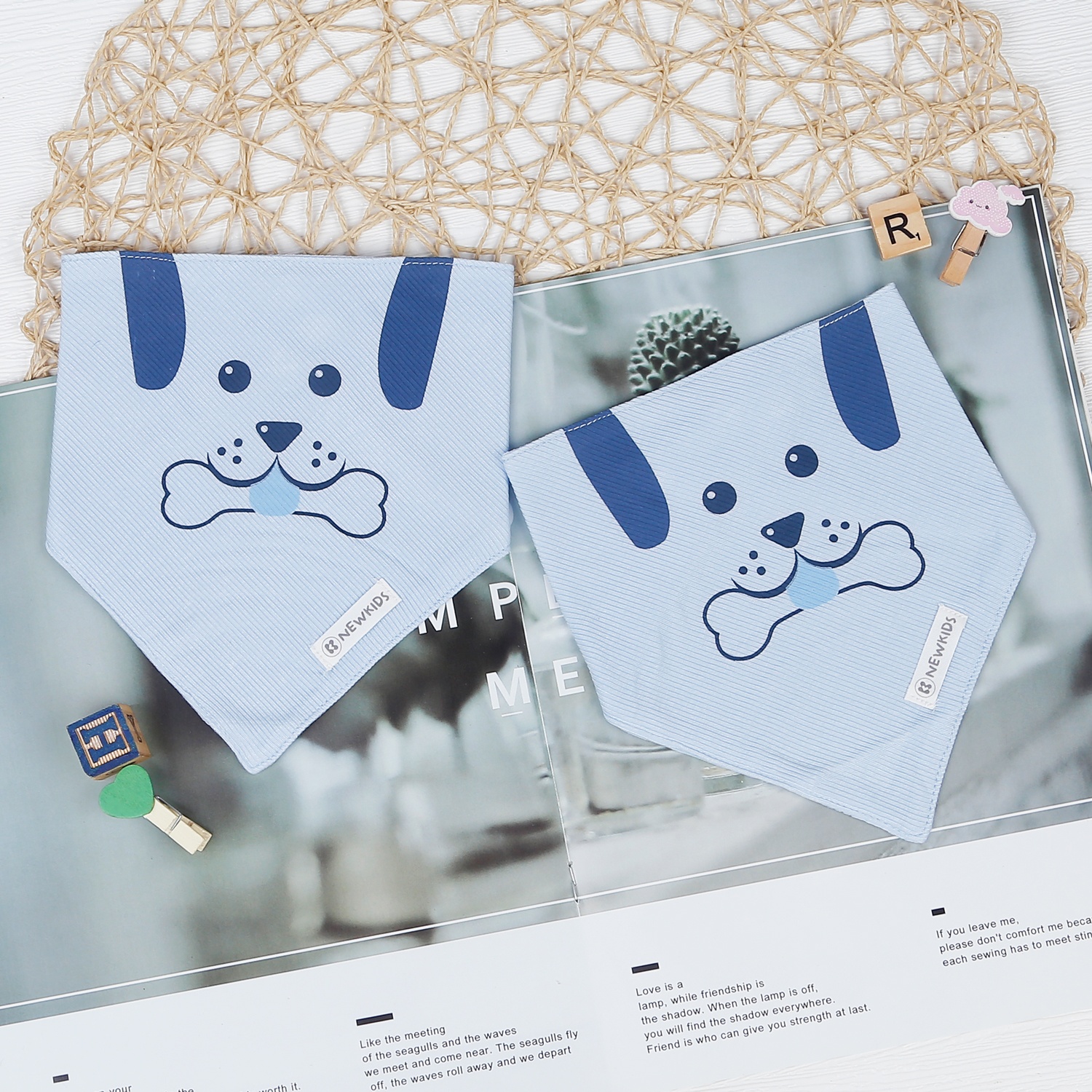 Set 2 yếm kẻ tăm xanh KidsPlaza ND22T hình 1