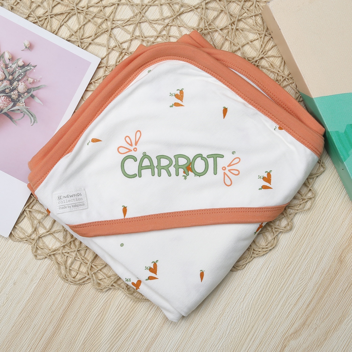 Chăn ủ cho bé KidsPlaza Otis in cà rốt ND23T (Trắng cam) hình 1