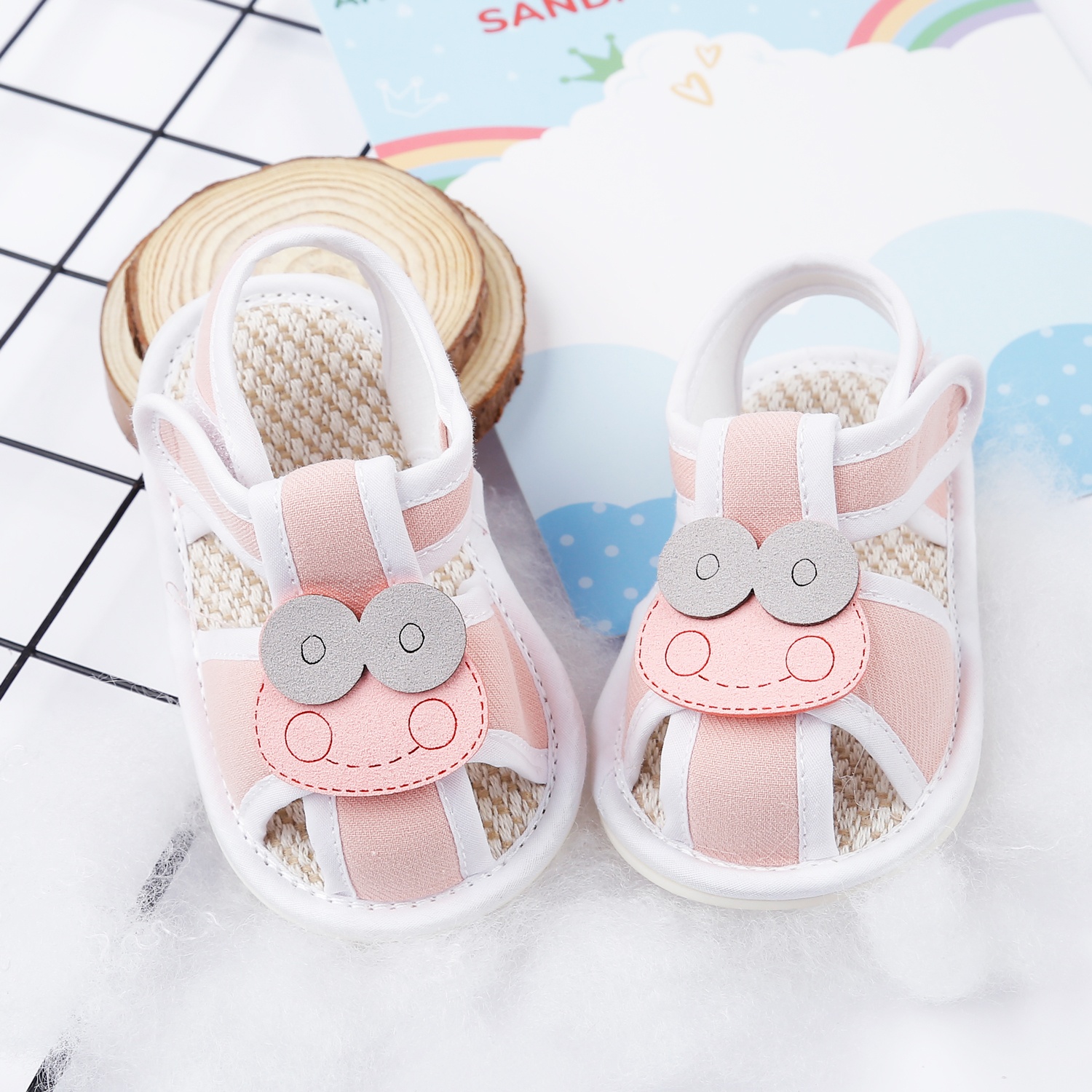 Dép sandal tập đi Aiyinmei đính hình chú ếch 23K-SD11 (Hồng)