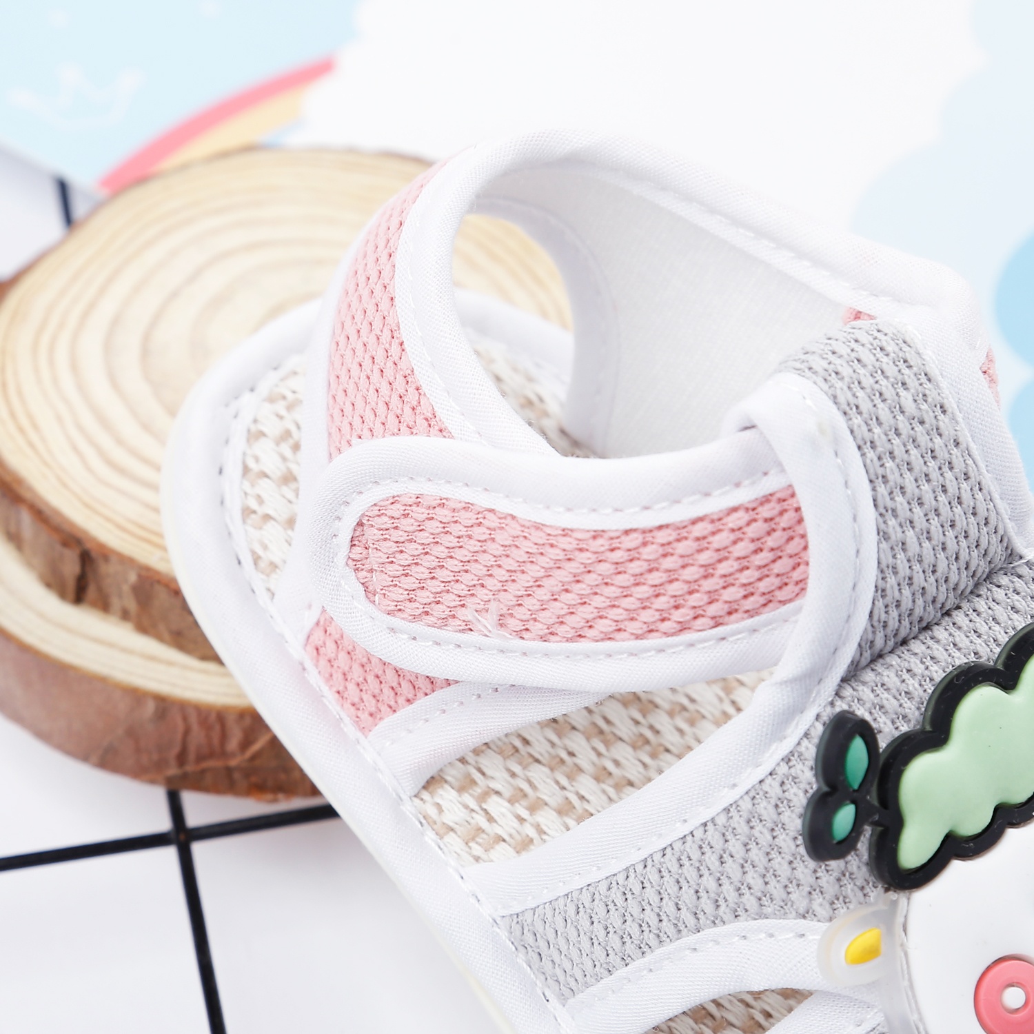 Dép sandal tập đi Aiyinmei hình cừu 23K-SD4  (Ghi) hình 3