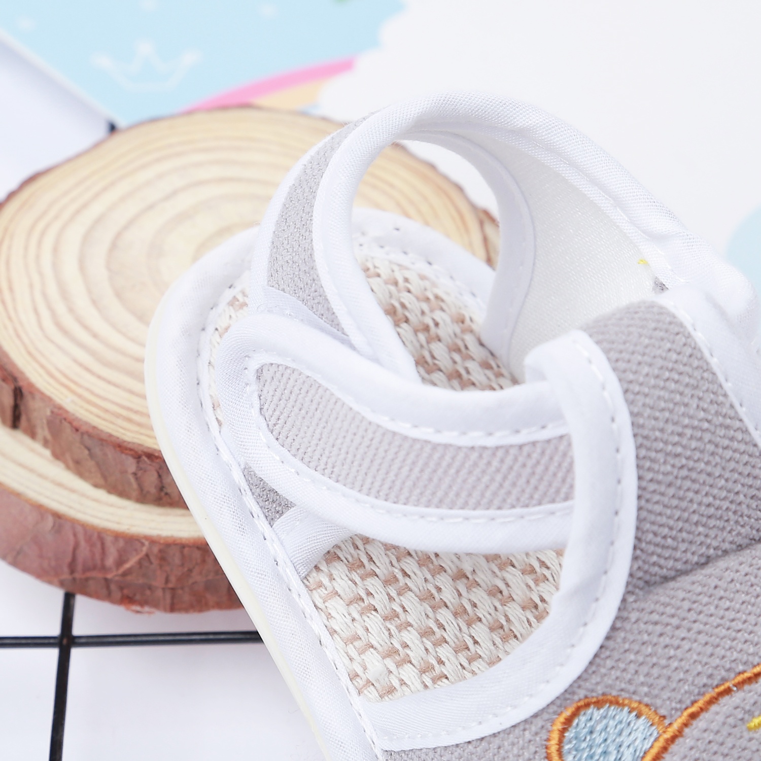 Sandal tập đi Aiyinmei hình gấu 23K-SD8 (Xám)