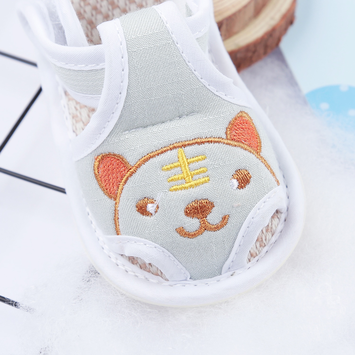 Dép sandal tập đi Aiyinmei hình gấu 23K-SD8 (Xanh) hình 2