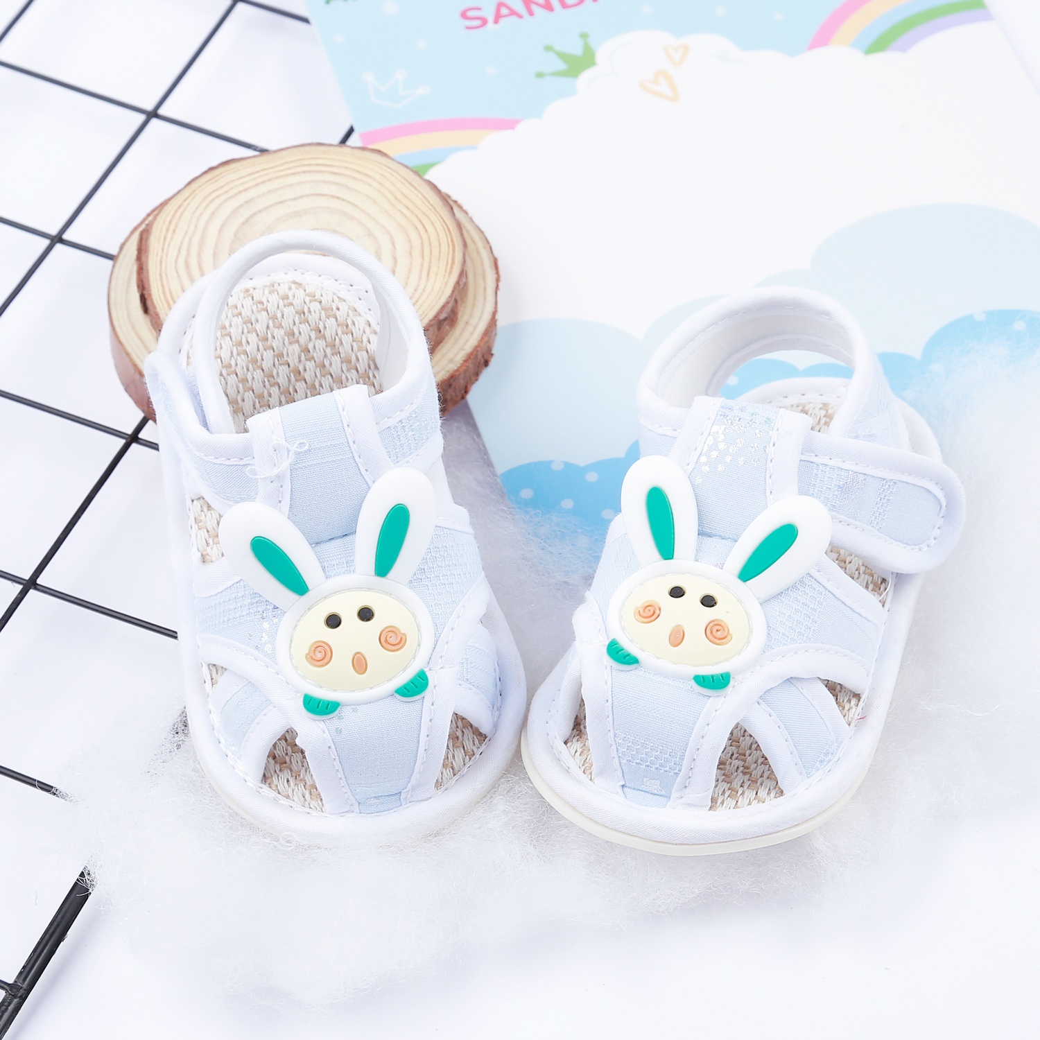 Dép sandal tập đi Aiyinmei hình mặt thỏ 23K-SD5 (Xanh) hình 1
